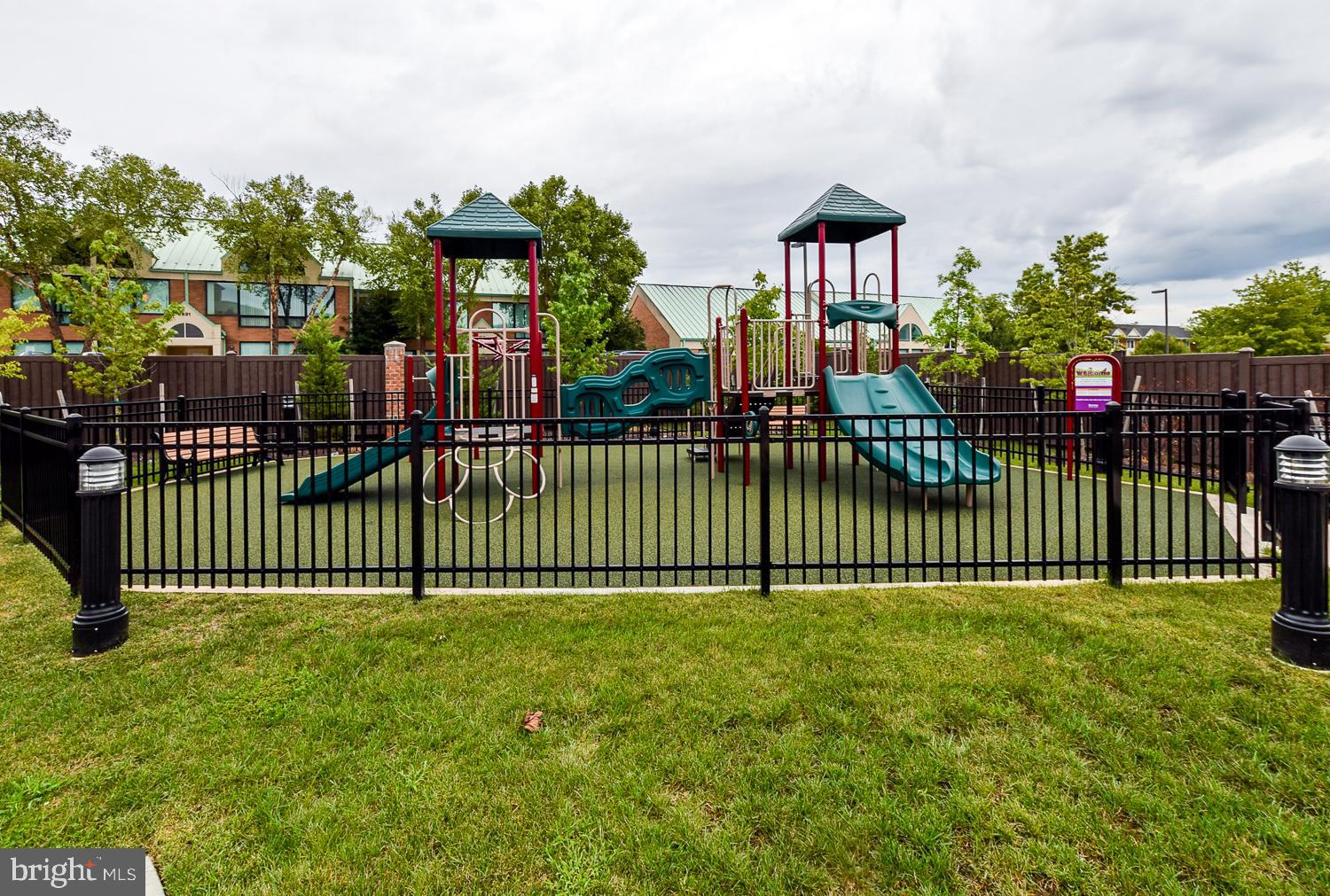 WOOD GLEN - Residential