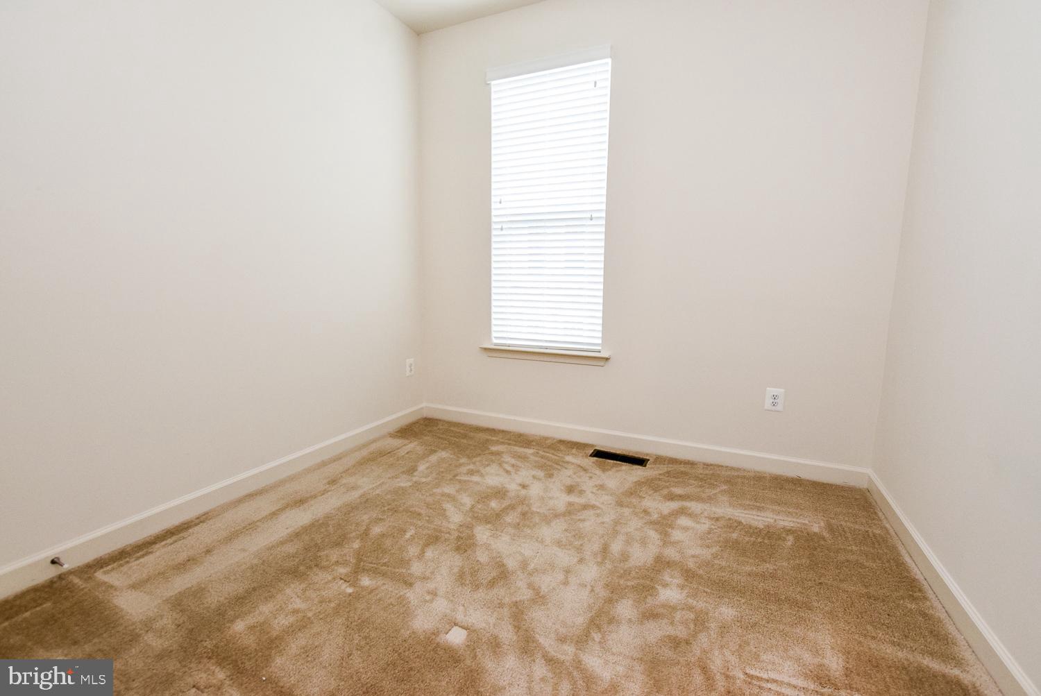 WOOD GLEN - Residential