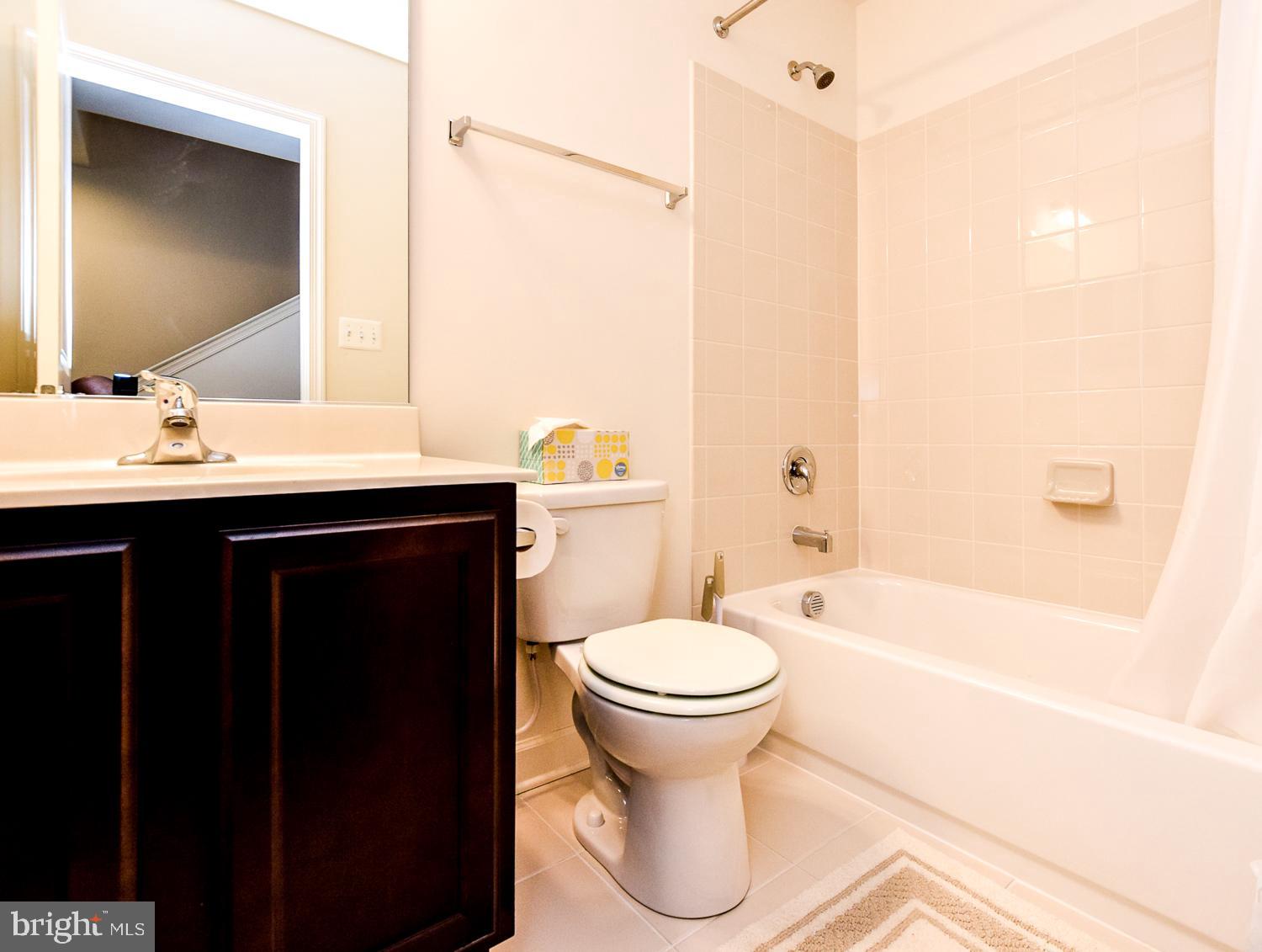 WOOD GLEN - Residential