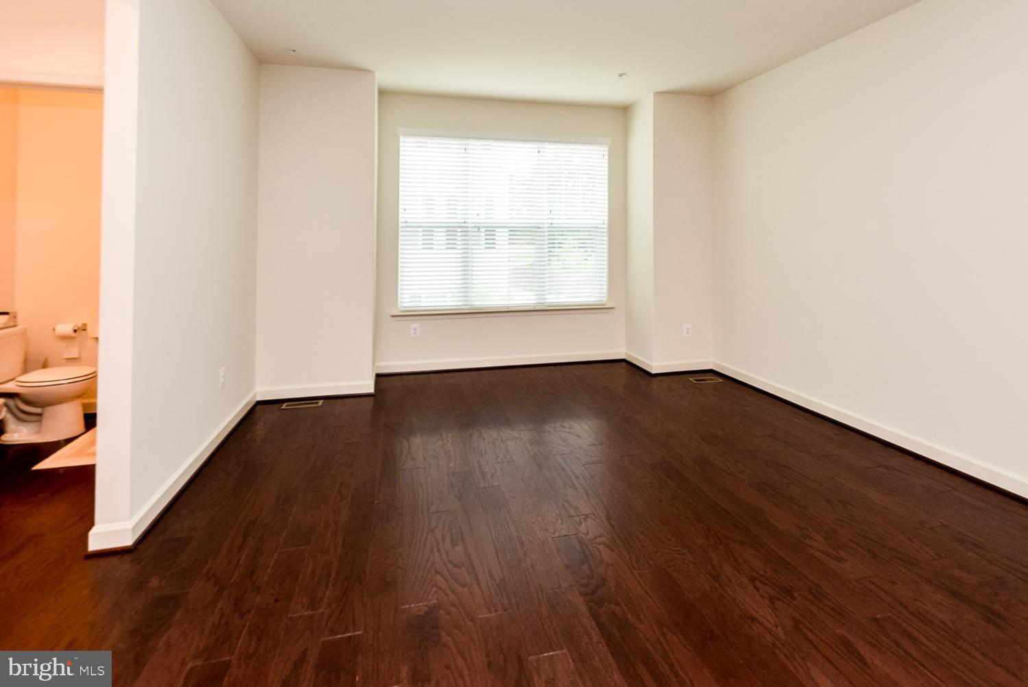 WOOD GLEN - Residential