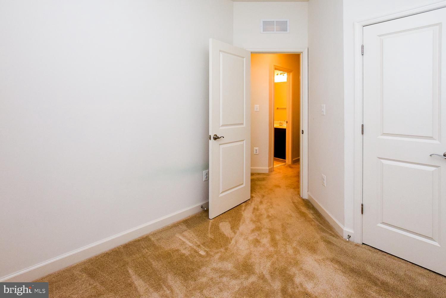 WOOD GLEN - Residential