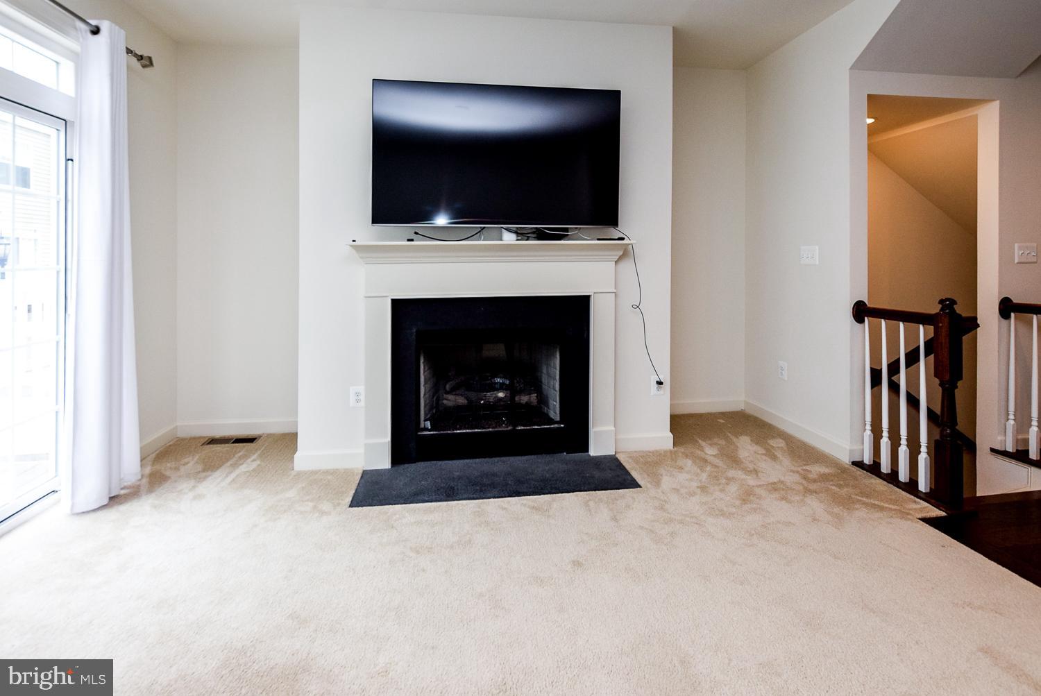 WOOD GLEN - Residential