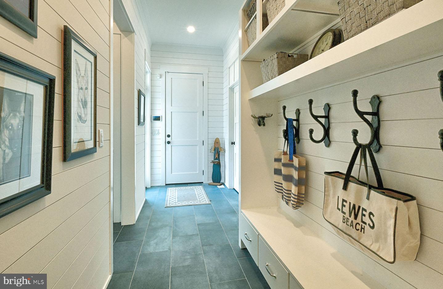 MARINERS RETREAT - Residential