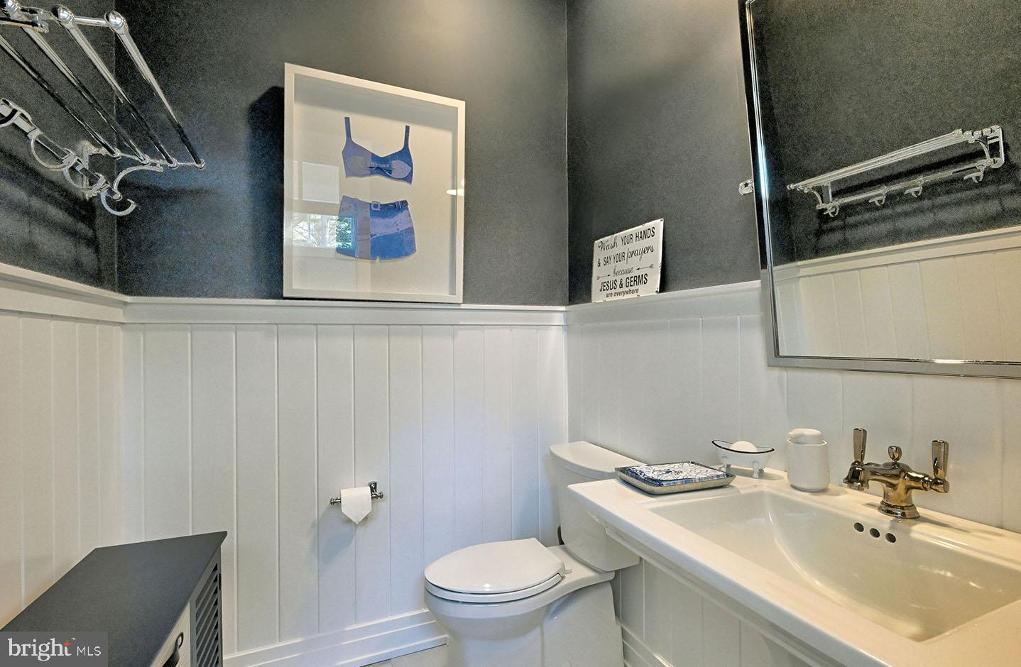 MARINERS RETREAT - Residential