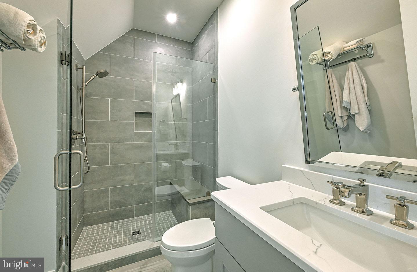 MARINERS RETREAT - Residential