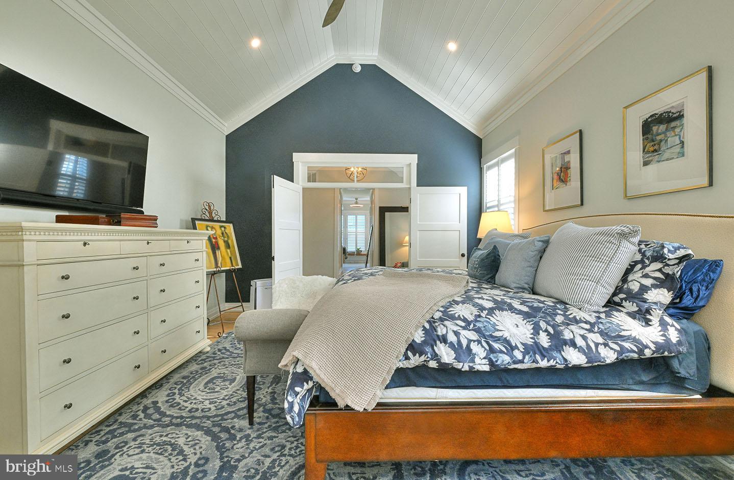 MARINERS RETREAT - Residential