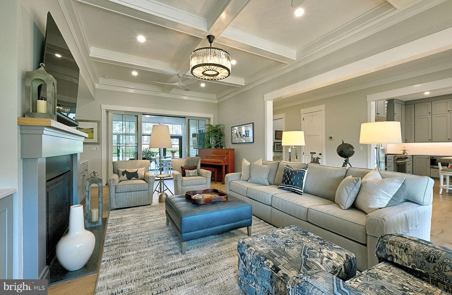 MARINERS RETREAT - Residential