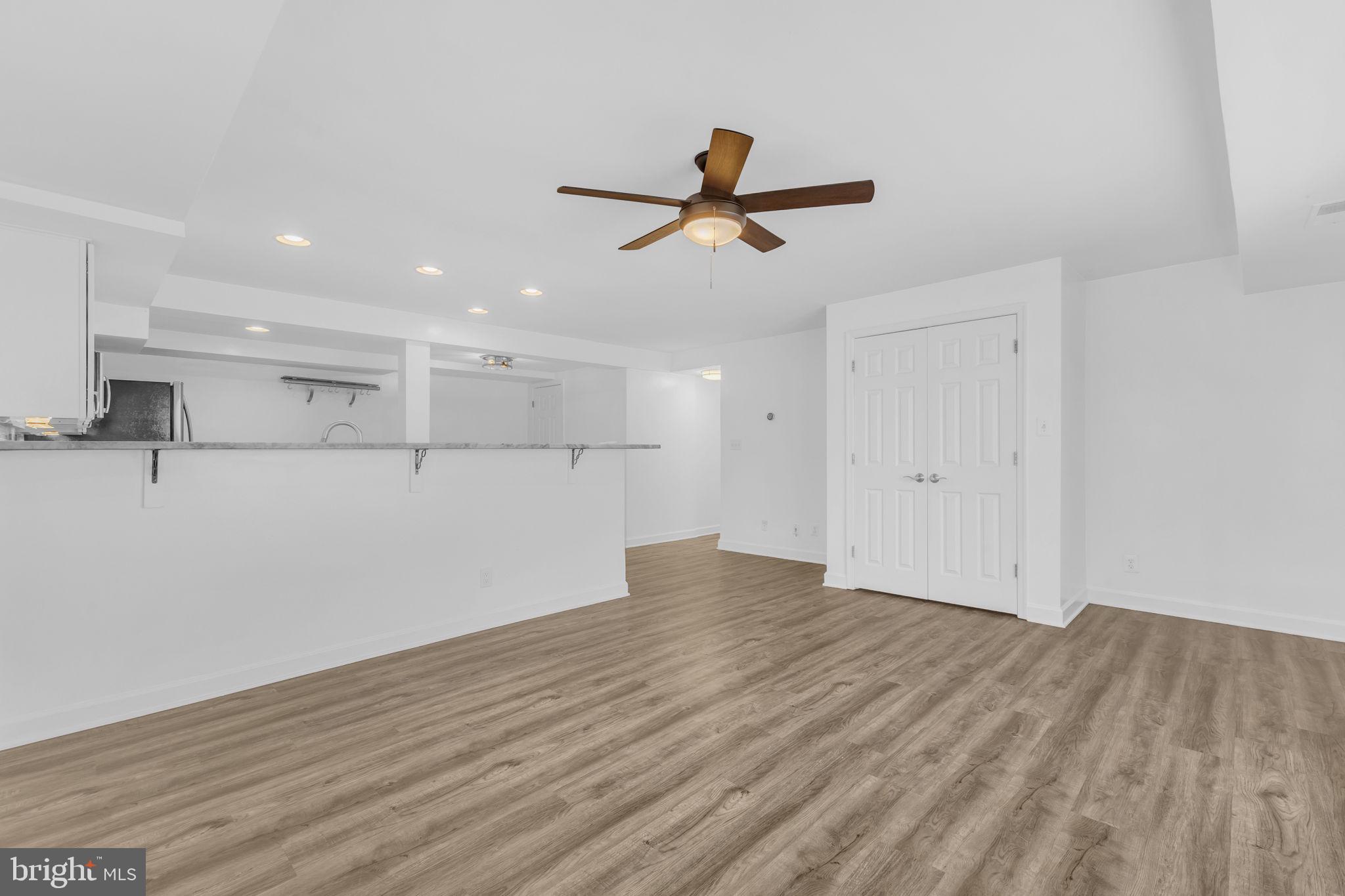 PARKSIDE AT ALEXANDRIA - Residential Lease