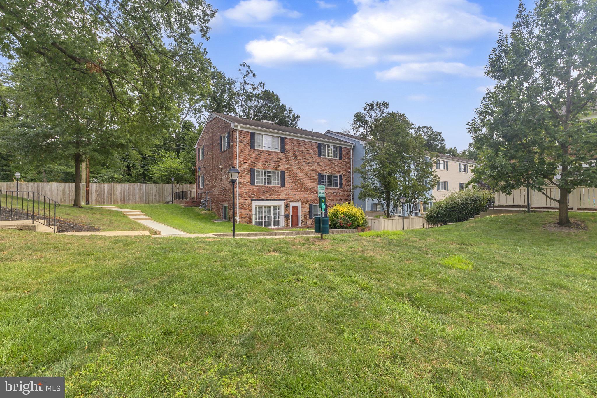 PARKSIDE AT ALEXANDRIA - Residential Lease