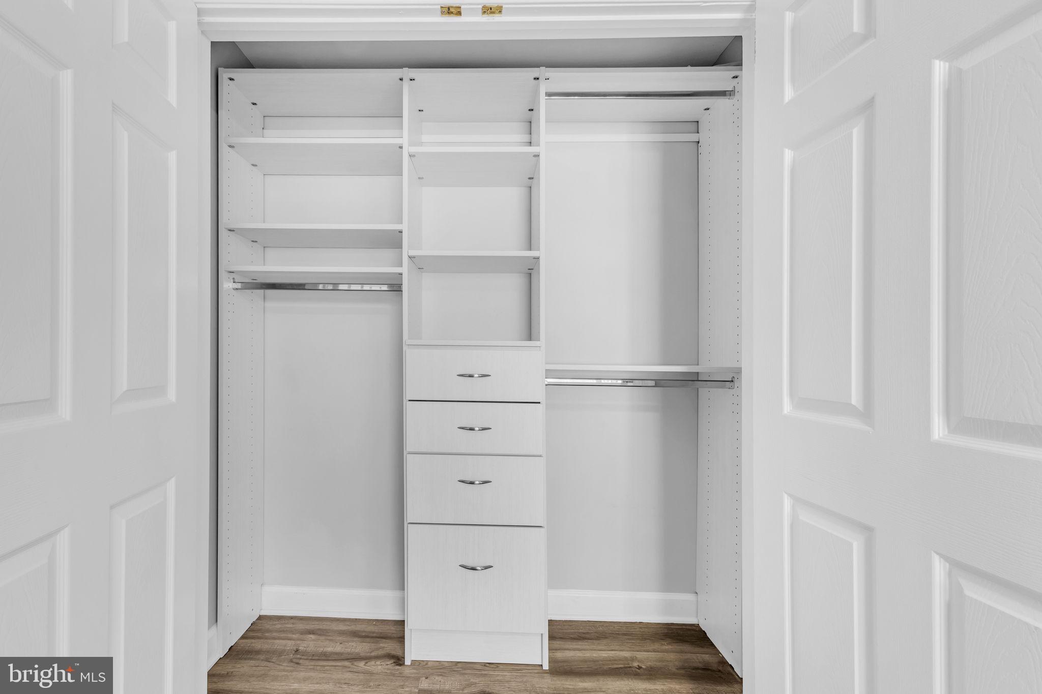 PARKSIDE AT ALEXANDRIA - Residential Lease