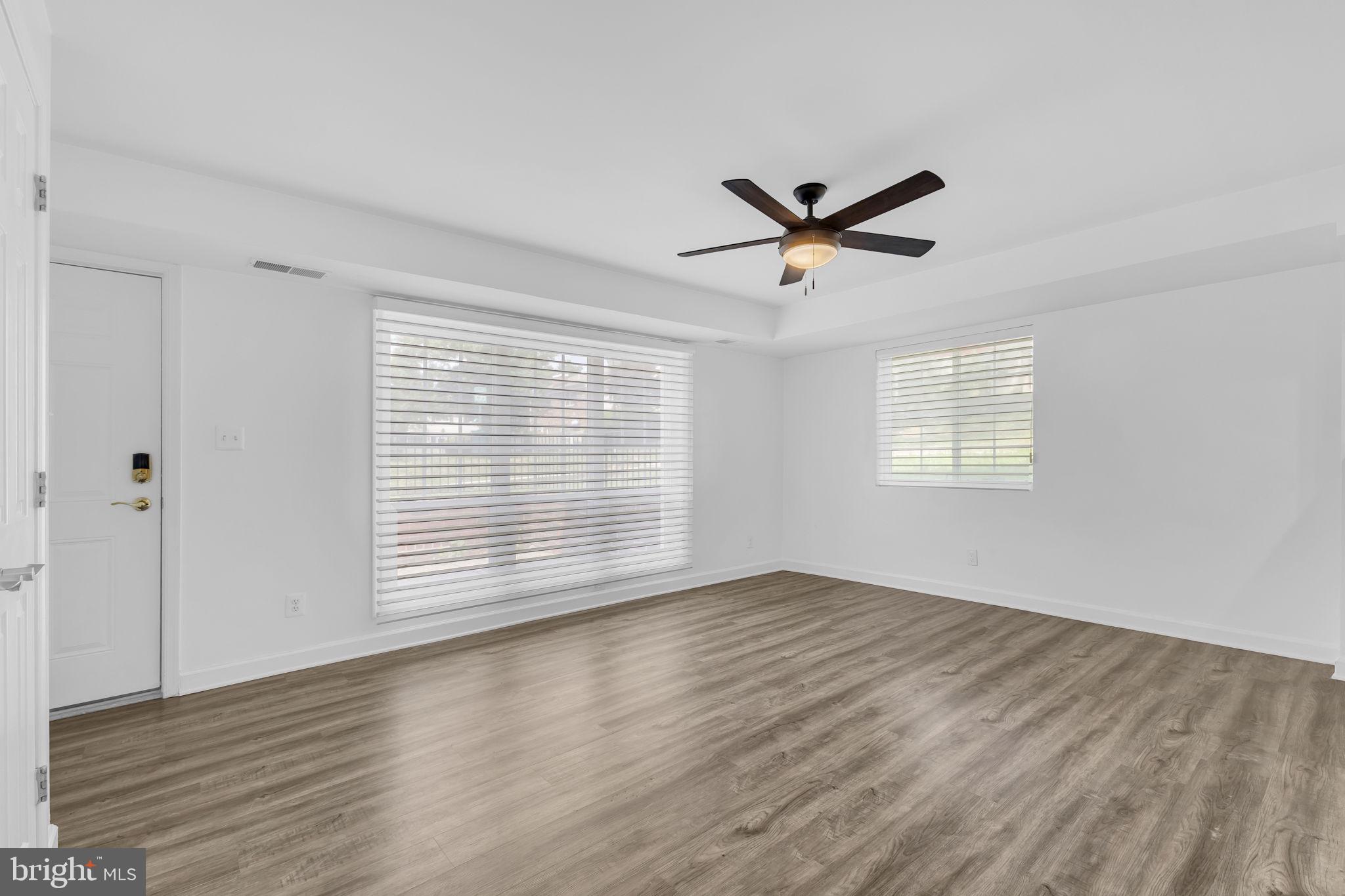 PARKSIDE AT ALEXANDRIA - Residential Lease