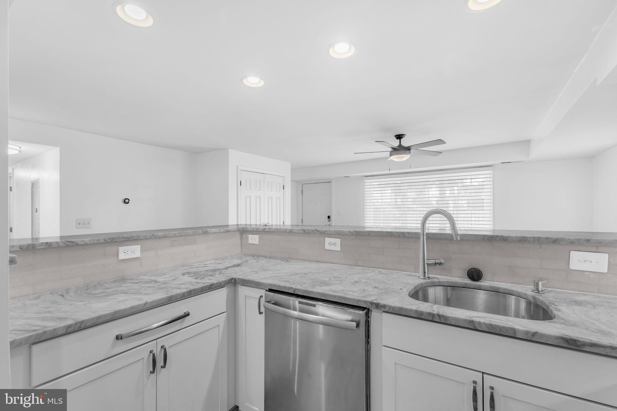 PARKSIDE AT ALEXANDRIA - Residential Lease