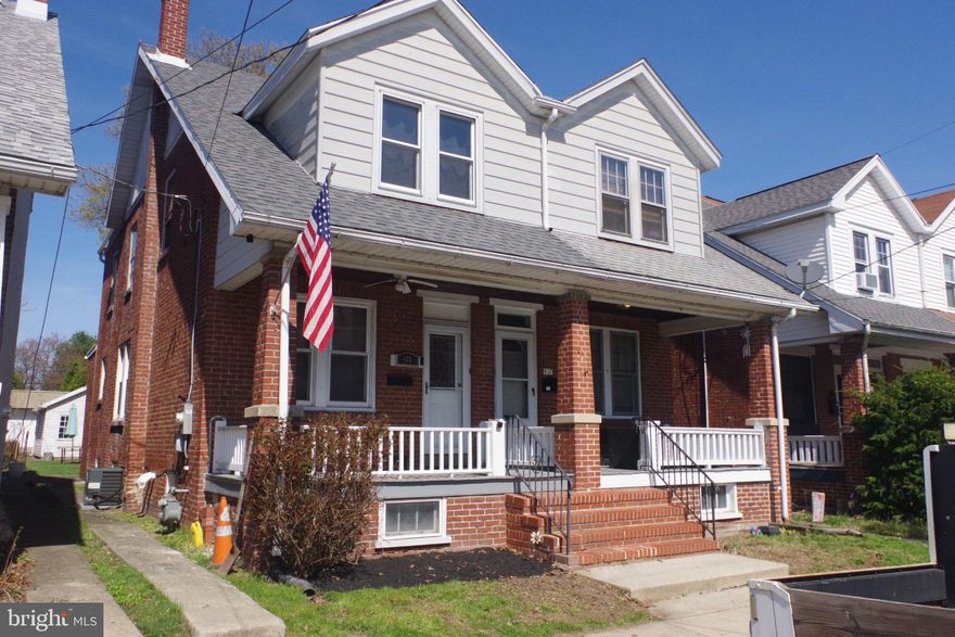 This 415 N York brick twin blends classic charm with fresh, modern living. Step inside on hardwood floors leading back to a brand‑new eat in kitchen with crisp finishes new appliances and Quartz counters. A fully renovated bathroom that feels straight out of a design magazine completes the picture inside. The home opens to a surprisingly spacious greenspace backyard, perfect for relaxing, gardening, or play, and the lot extends all the way back to a detached garage accessed by a convenient alley that serves the entire block. It’s a rare Pottstown find that delivers style, function, and outdoor space in one inviting package.