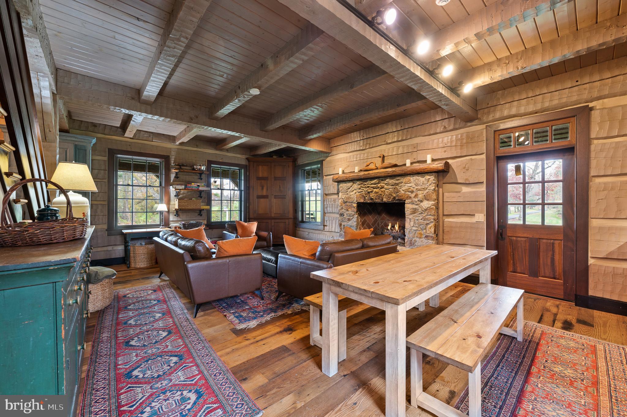 CHESHIRE HUNT - Residential