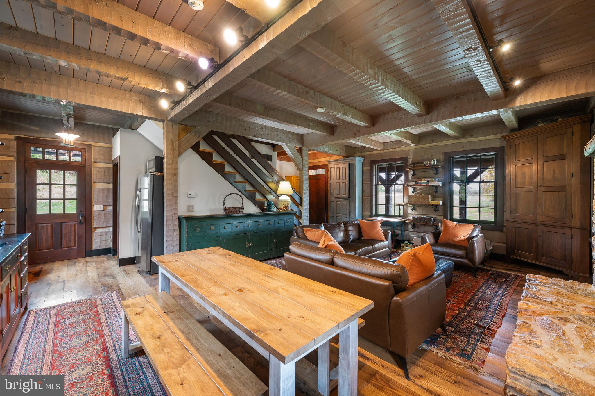 CHESHIRE HUNT - Residential