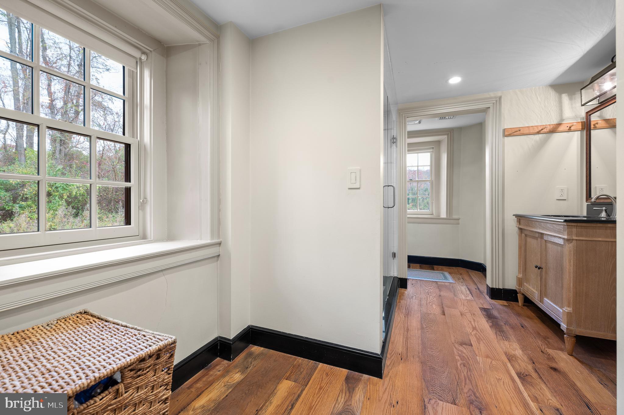 CHESHIRE HUNT - Residential