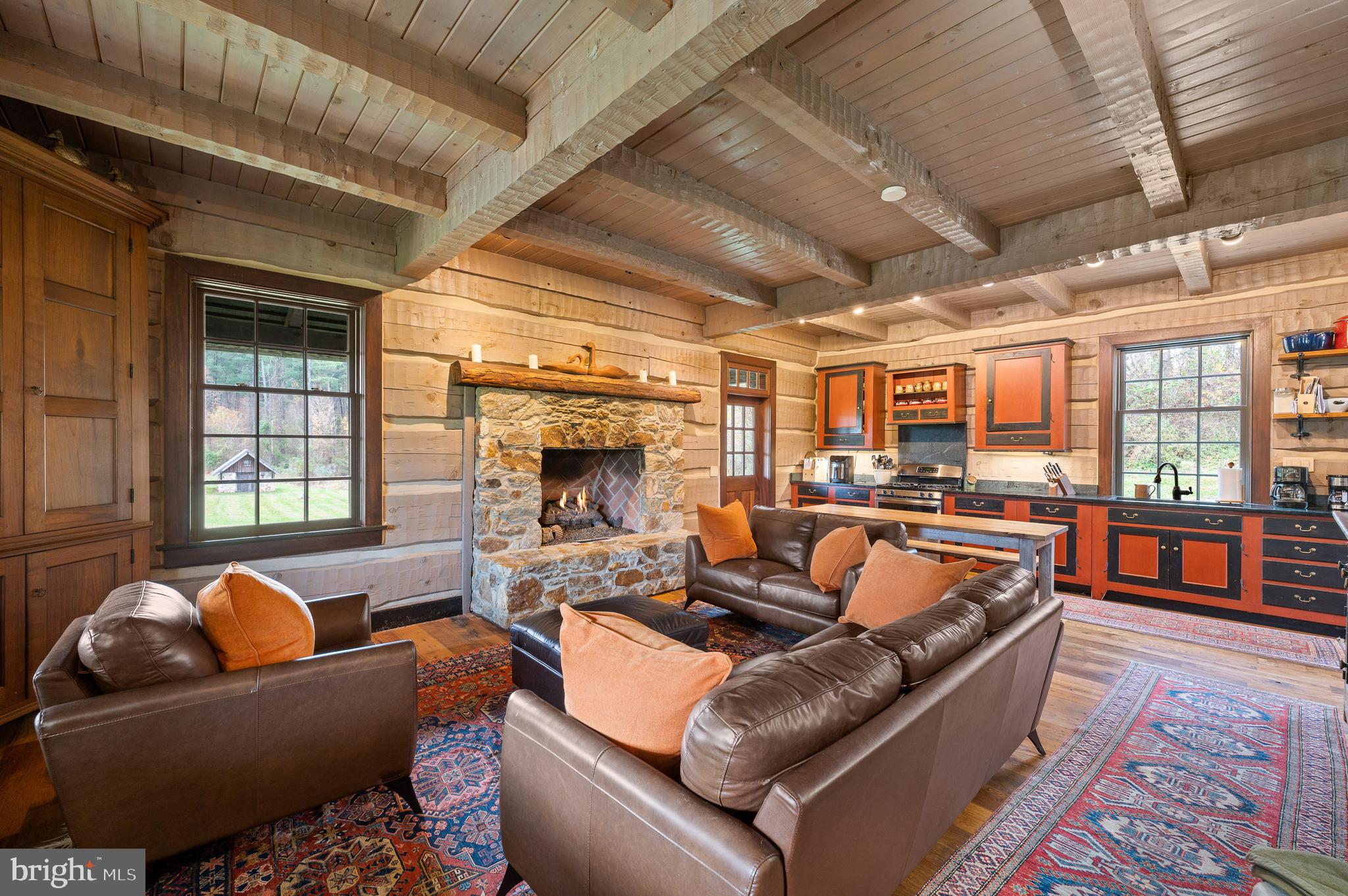 CHESHIRE HUNT - Residential