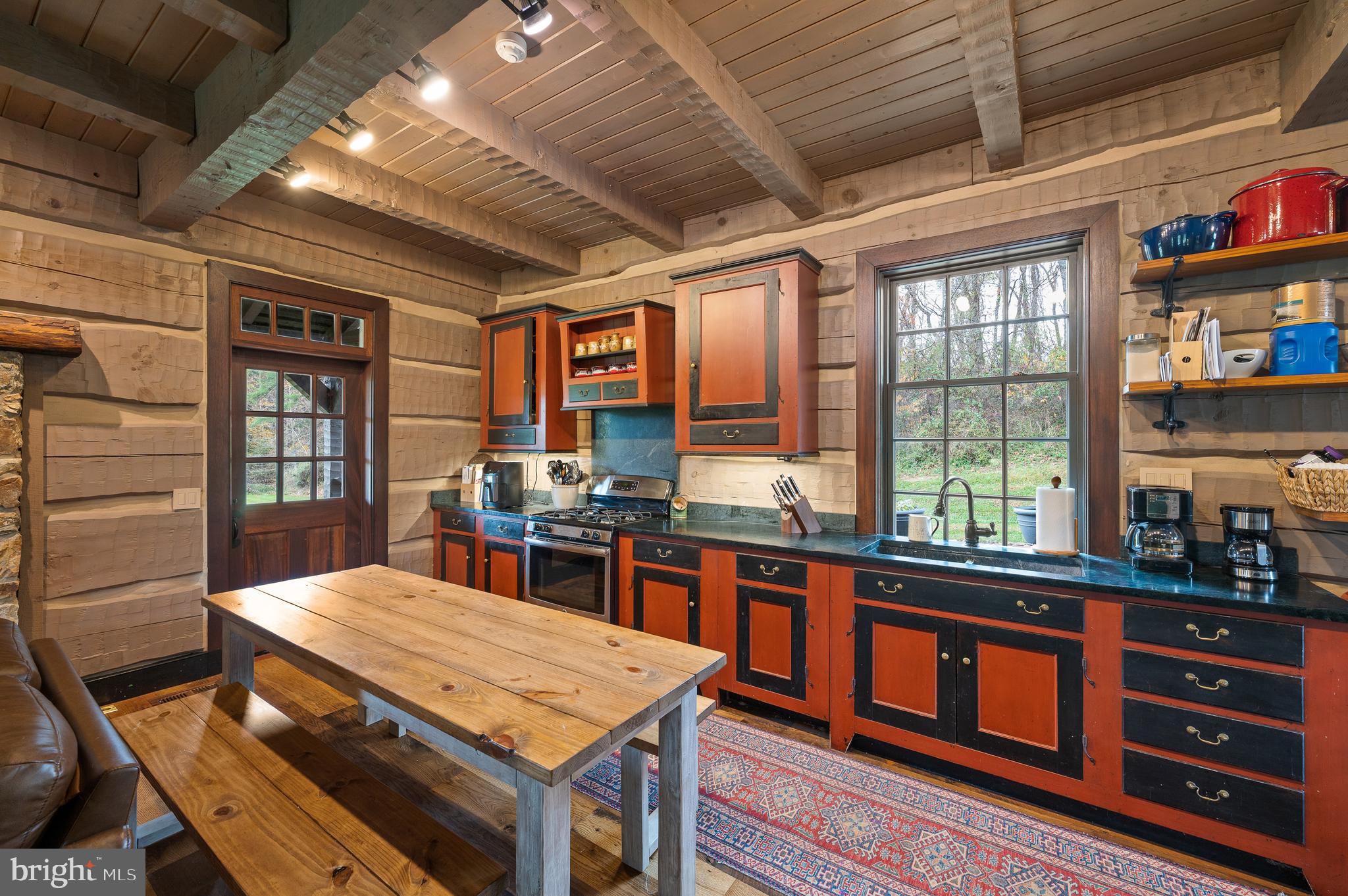 CHESHIRE HUNT - Residential