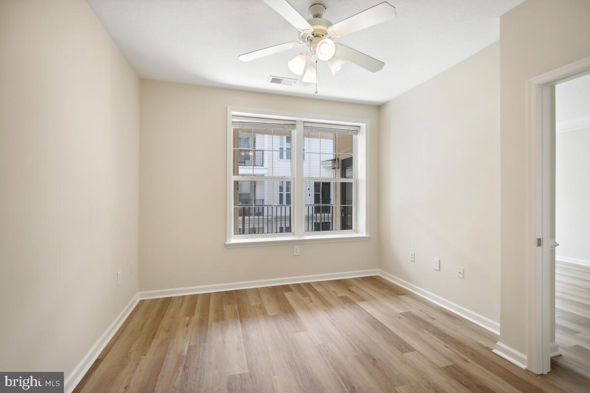 THE COLONNADE AT KENTLANDS - Residential