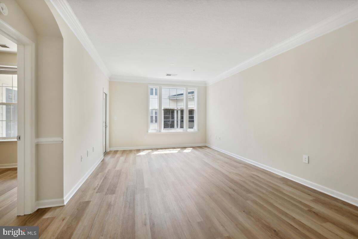 THE COLONNADE AT KENTLANDS - Residential