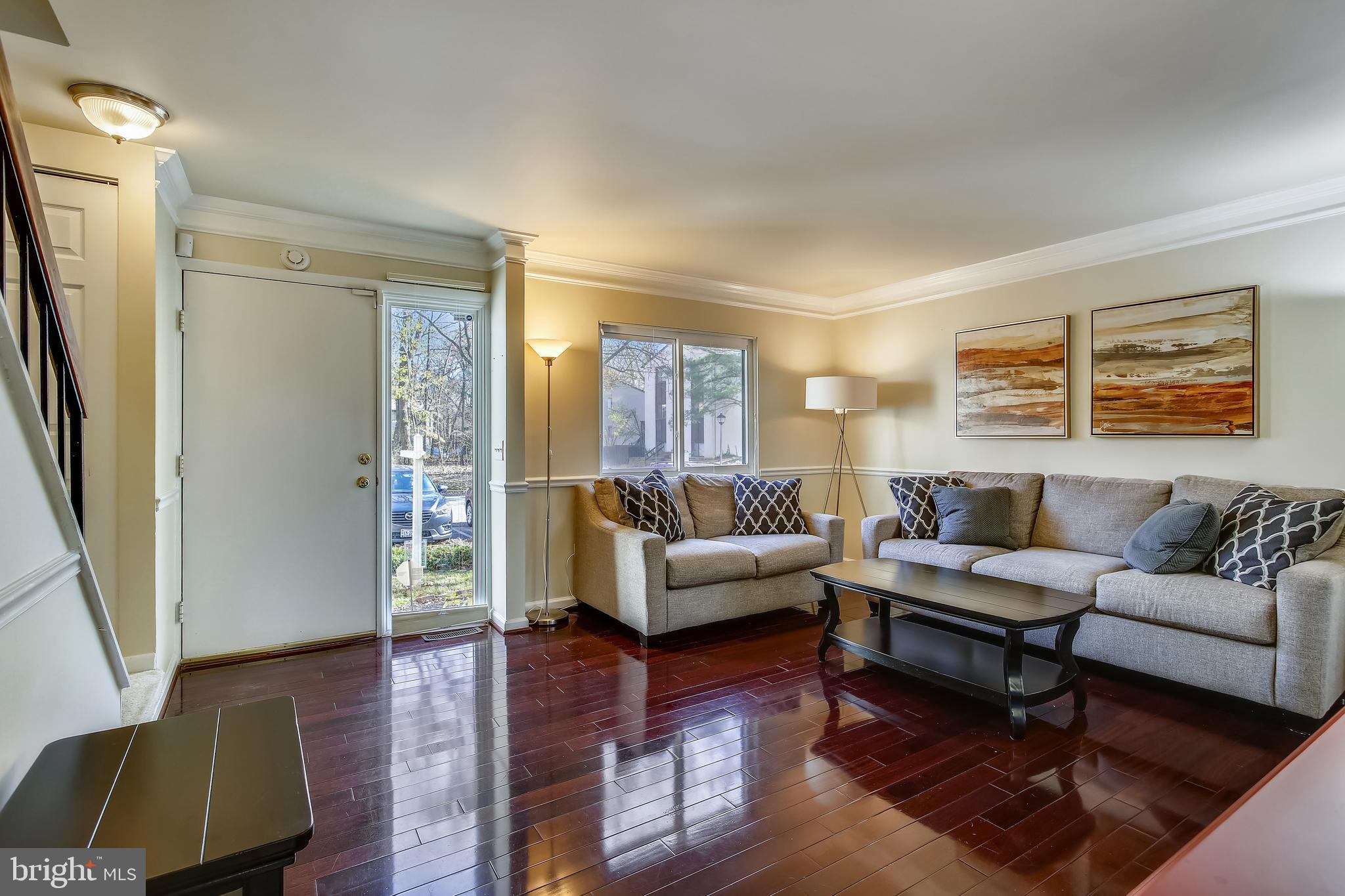 RESTON - Residential