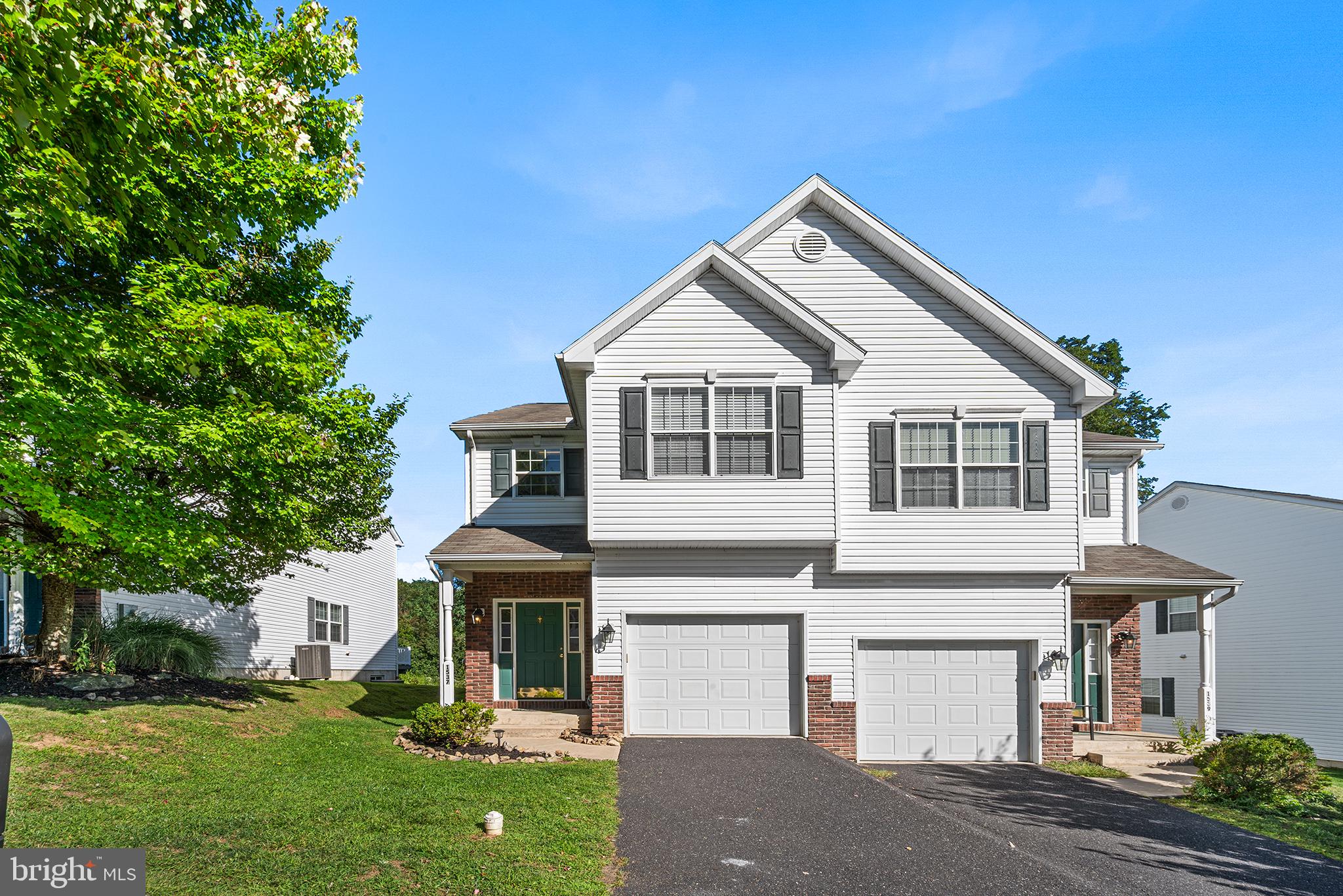 1537 CREST PARK COURT