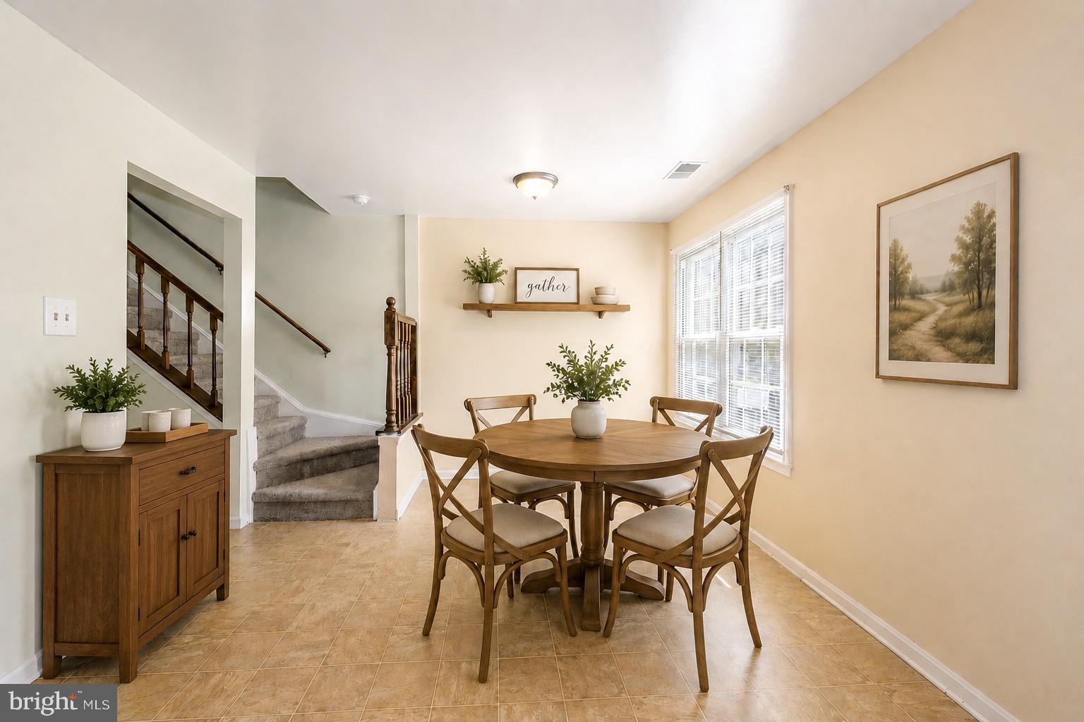 1687 HART COURT