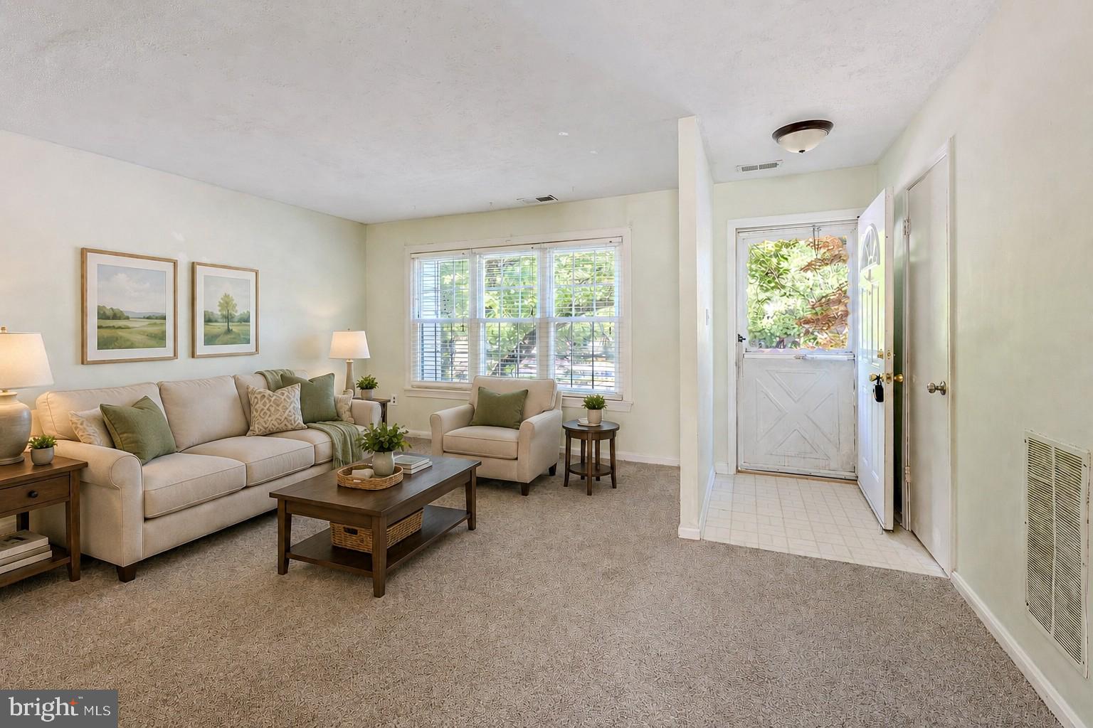 1687 HART COURT