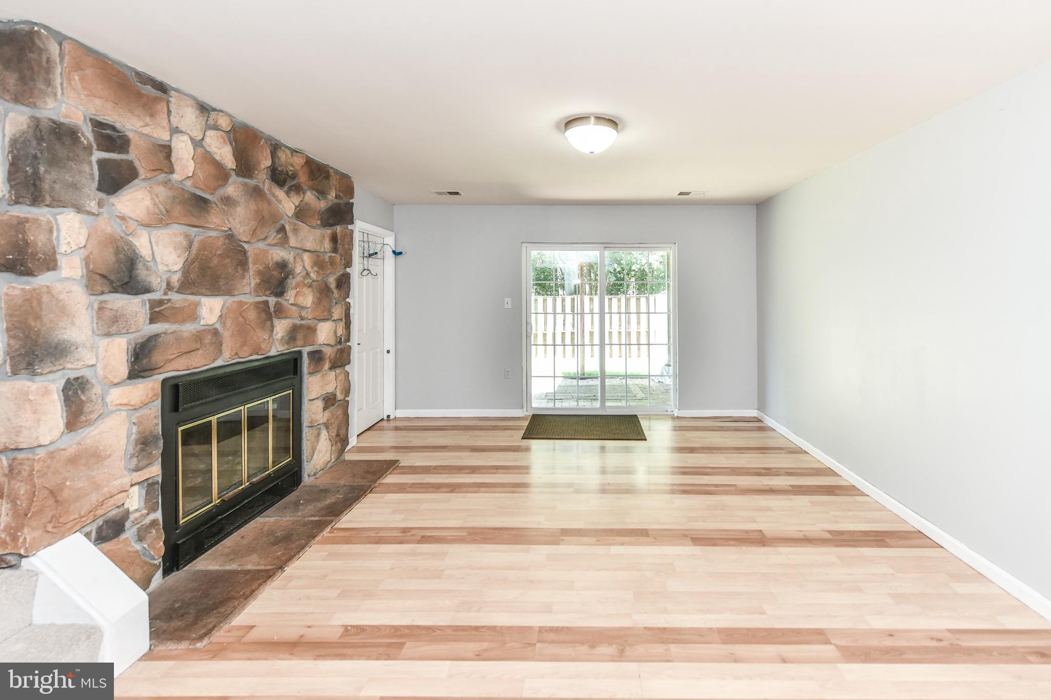 FRANKLIN FARM - Residential Lease