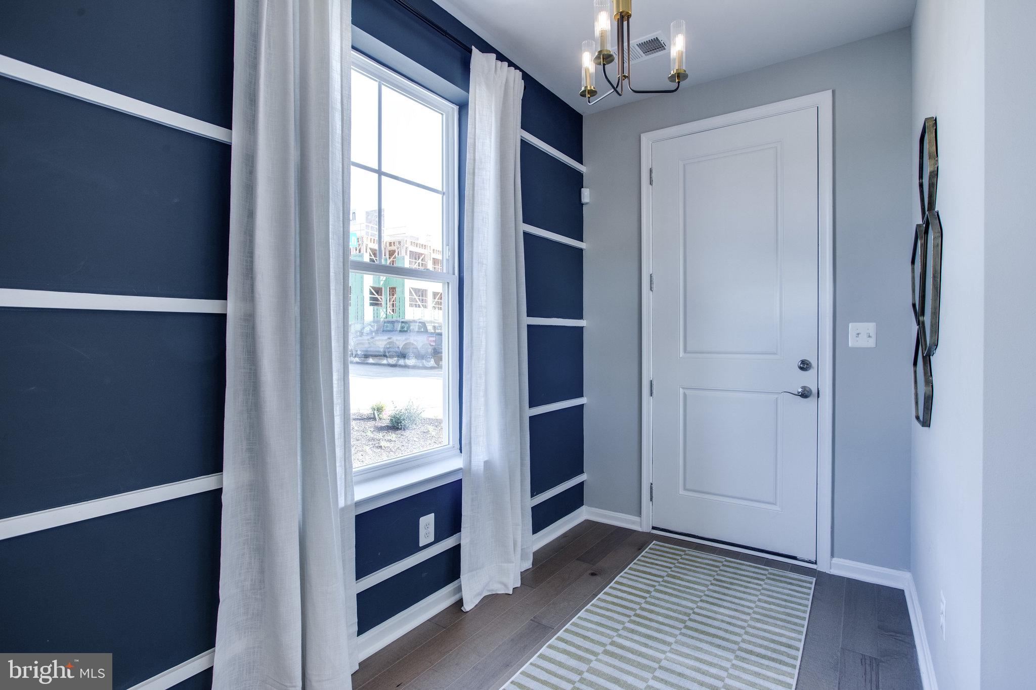 TOWNS AT MARKET COMMONS - Residential