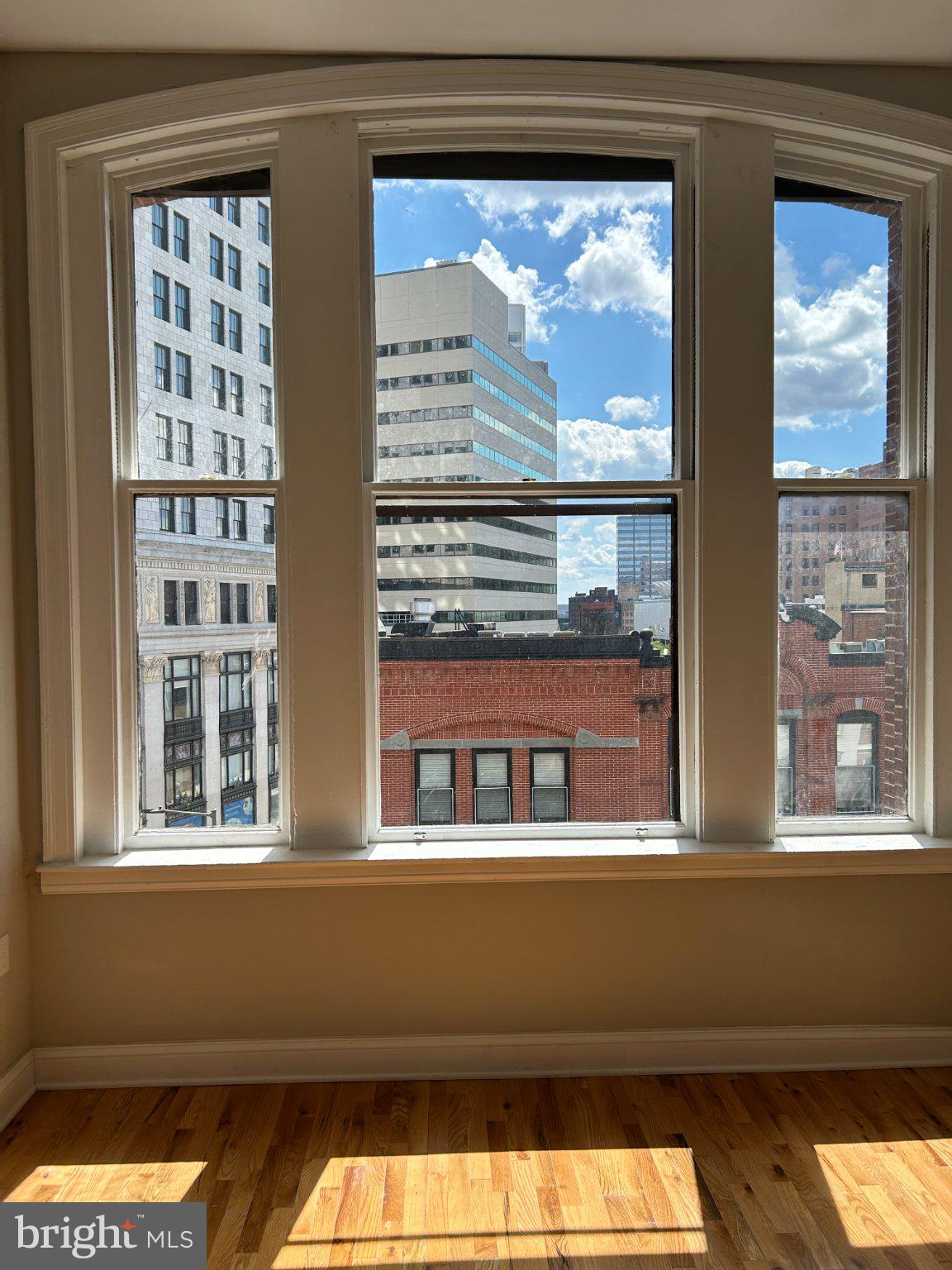 100 W LEXINGTON STREET 405