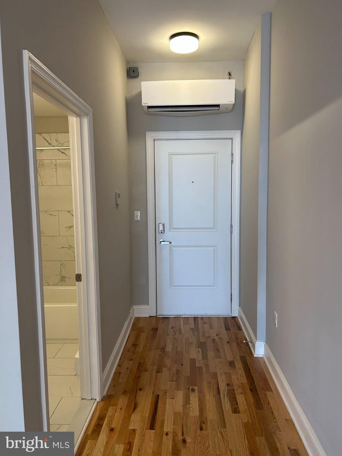 100 W LEXINGTON STREET 405
