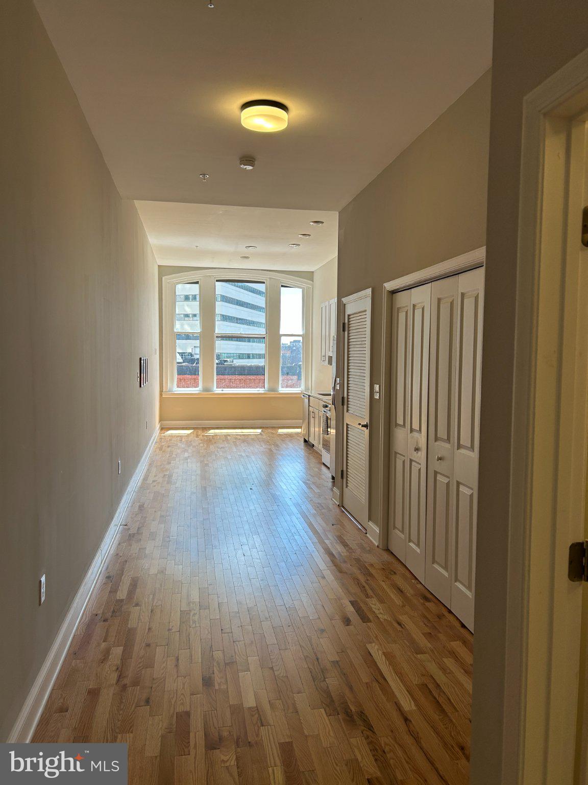 100 W LEXINGTON STREET 405