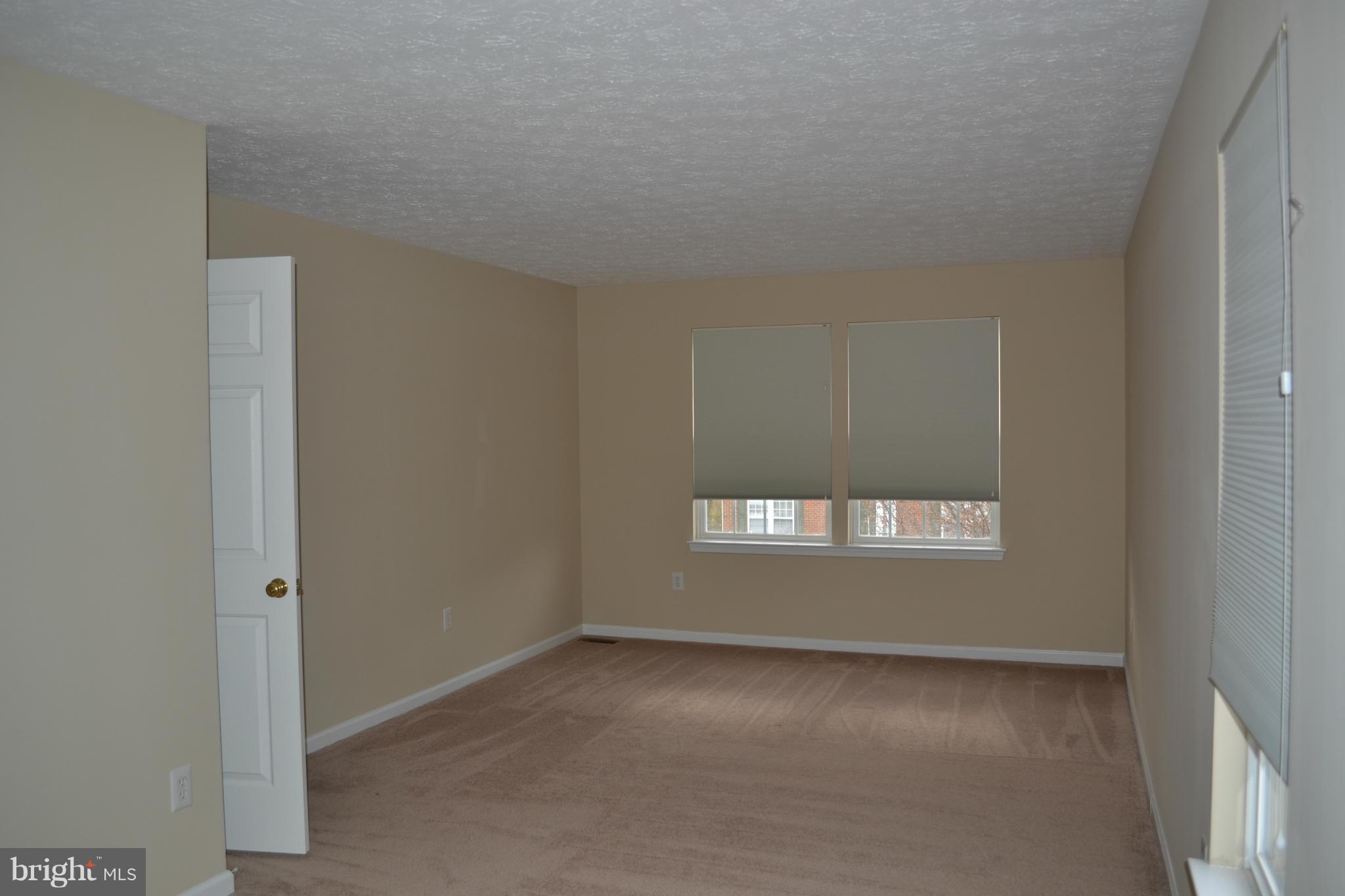 FOX CHASE - Residential