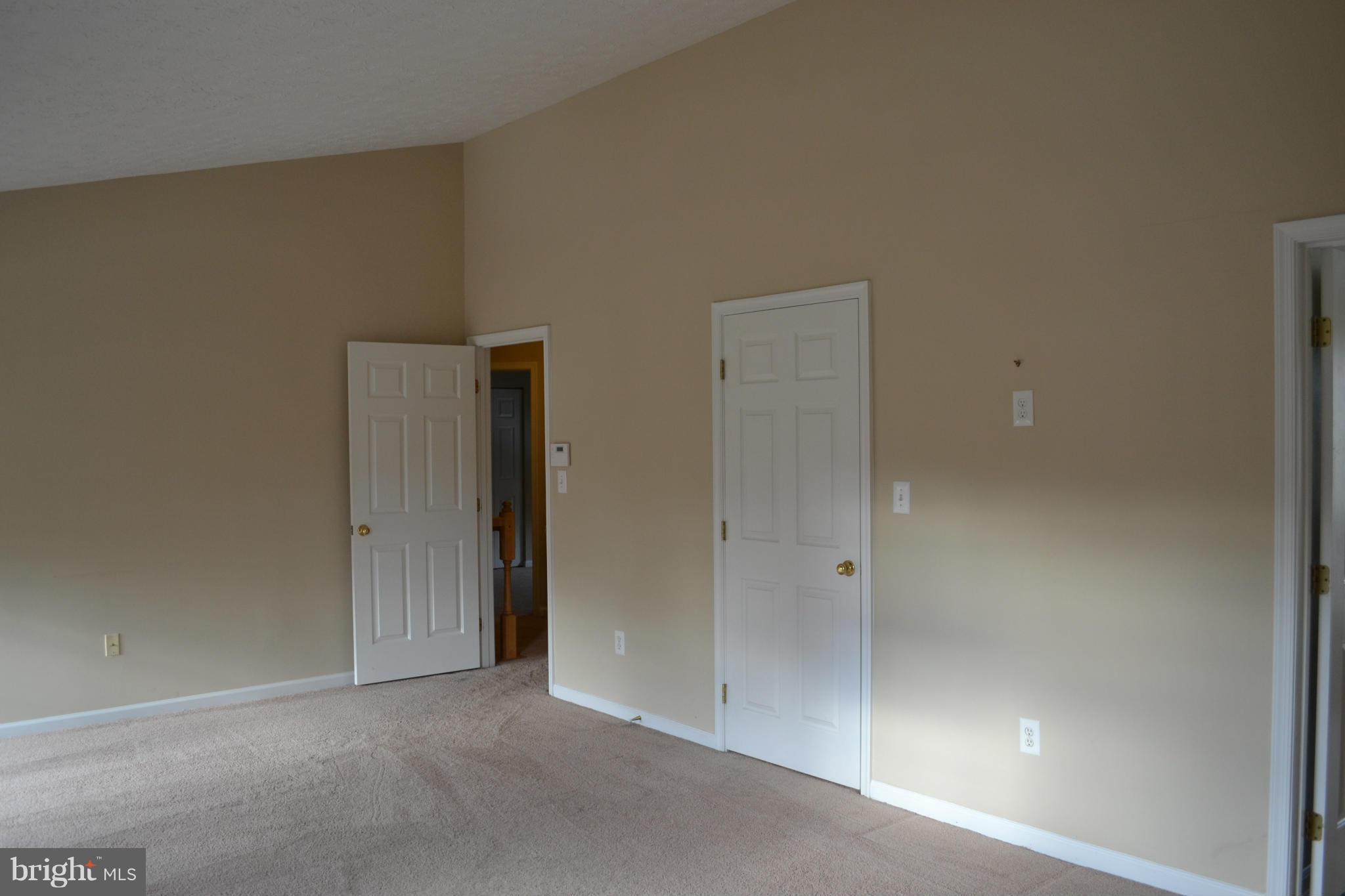 FOX CHASE - Residential