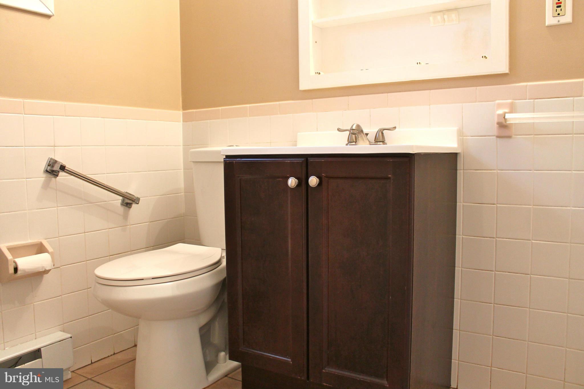 WHITNEYS LANDING - Residential Lease