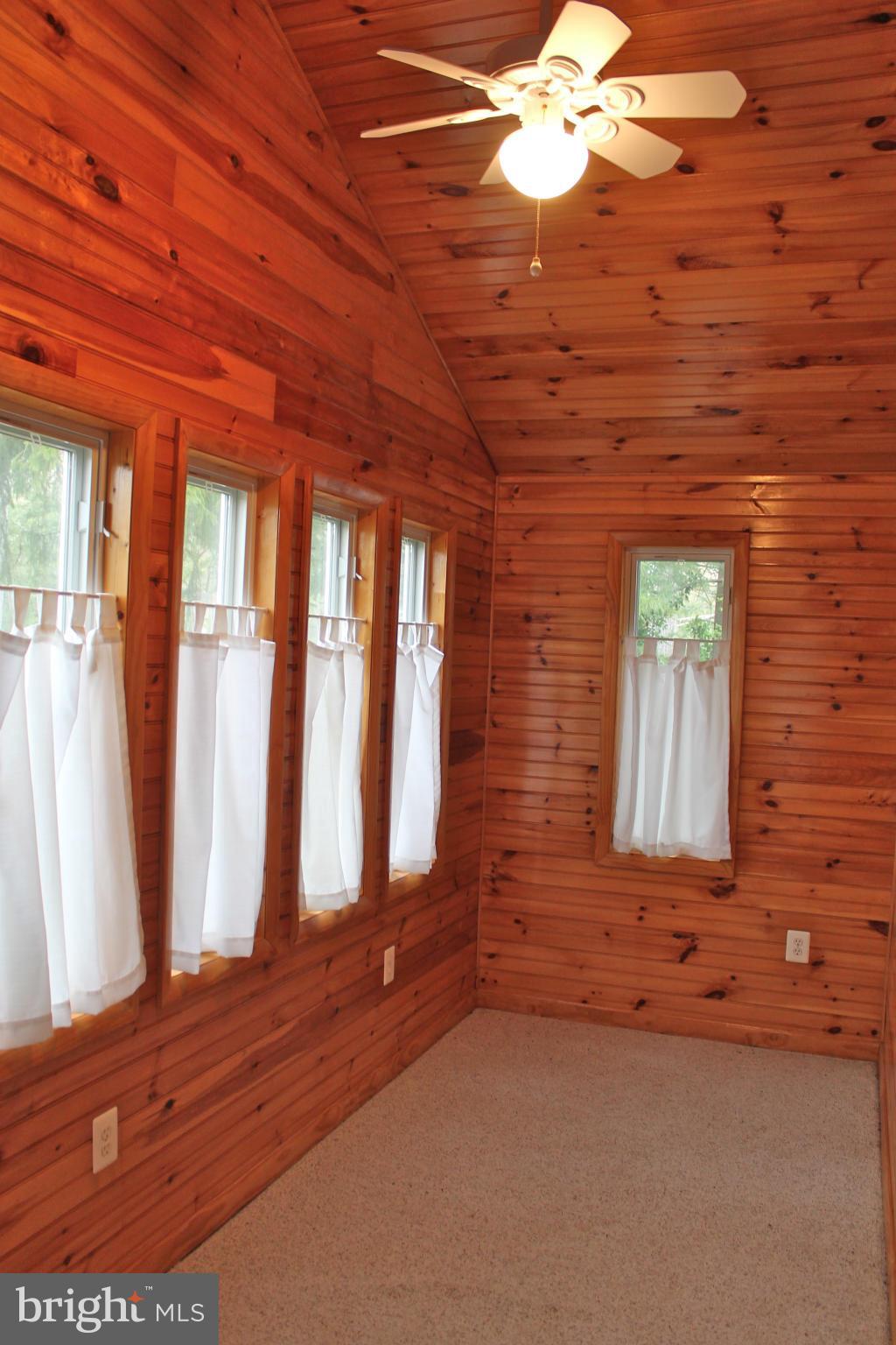 WHITNEYS LANDING - Residential Lease