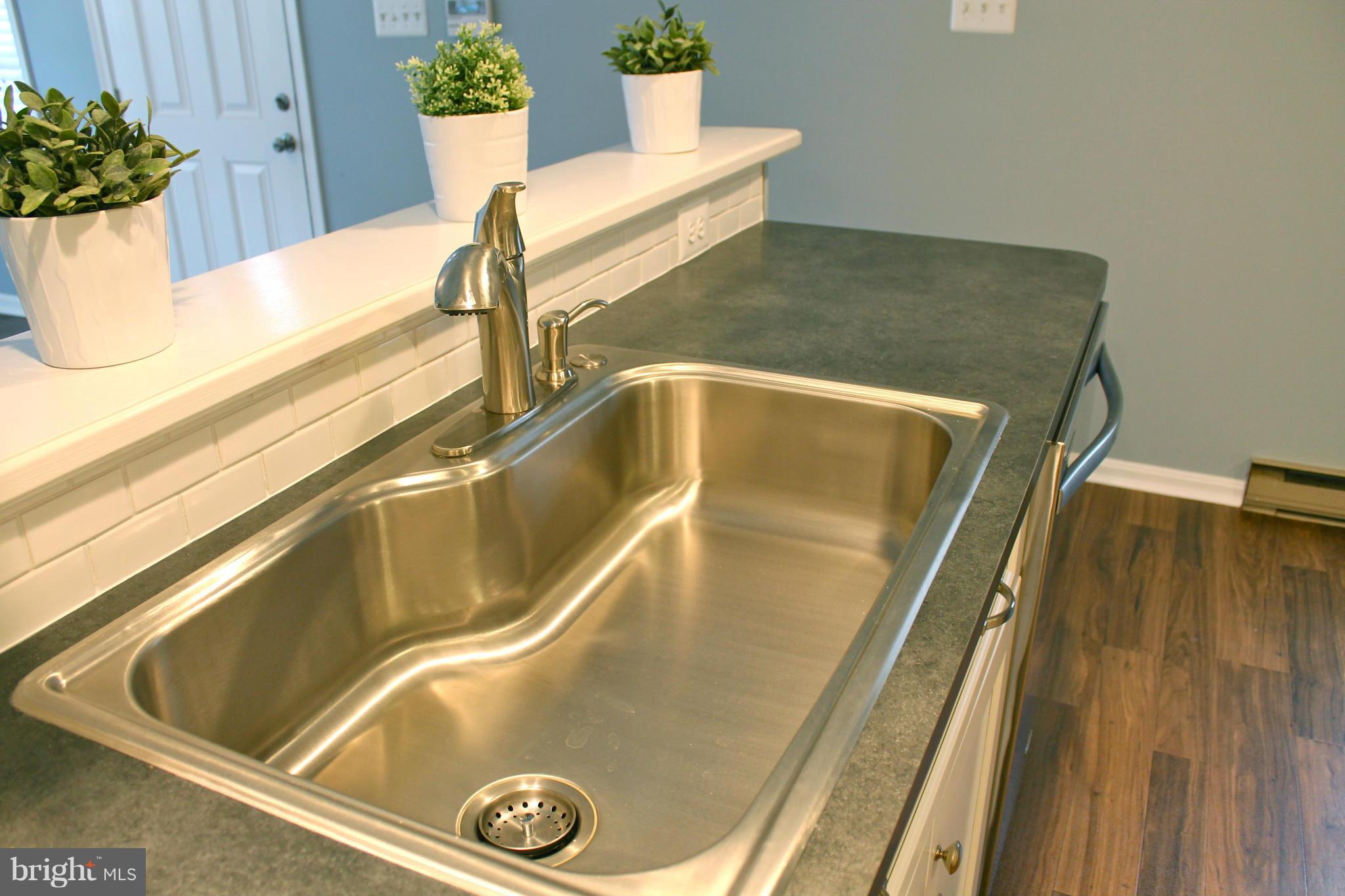 WHITNEYS LANDING - Residential Lease