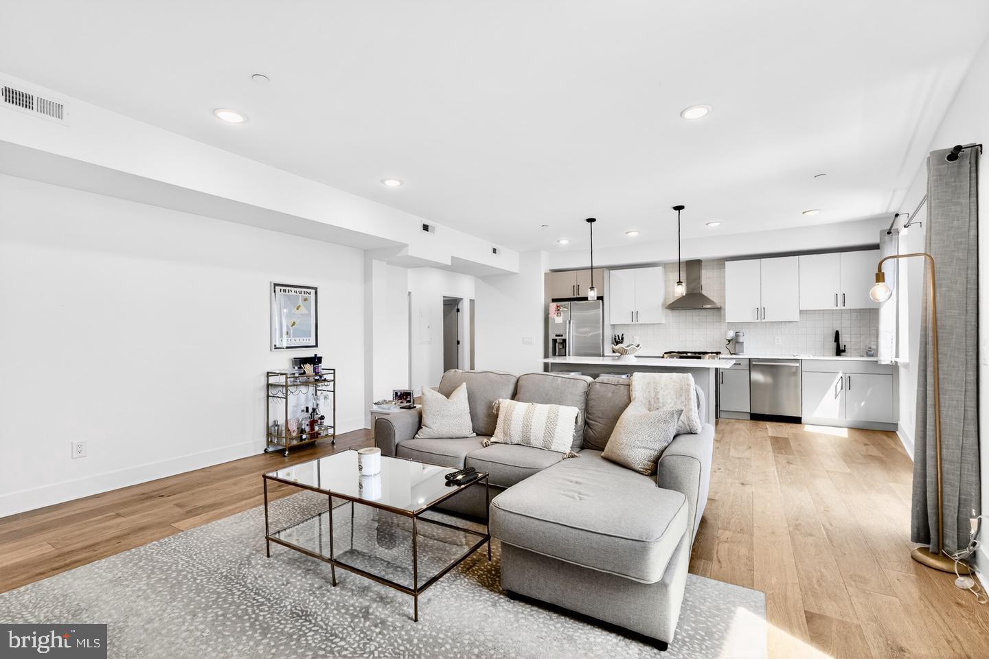 1801 FAIRMOUNT AVENUE - UNIT 303