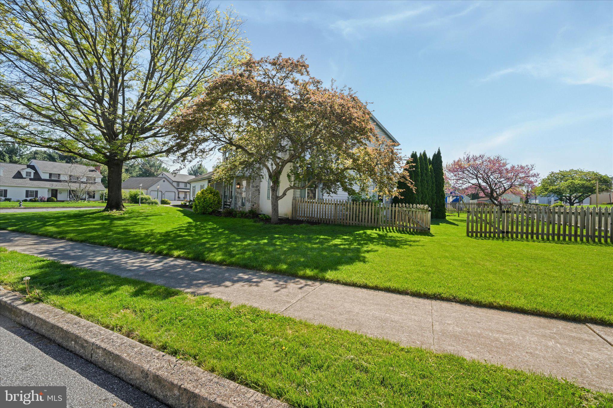 SYCAMORE ACRES - Residential