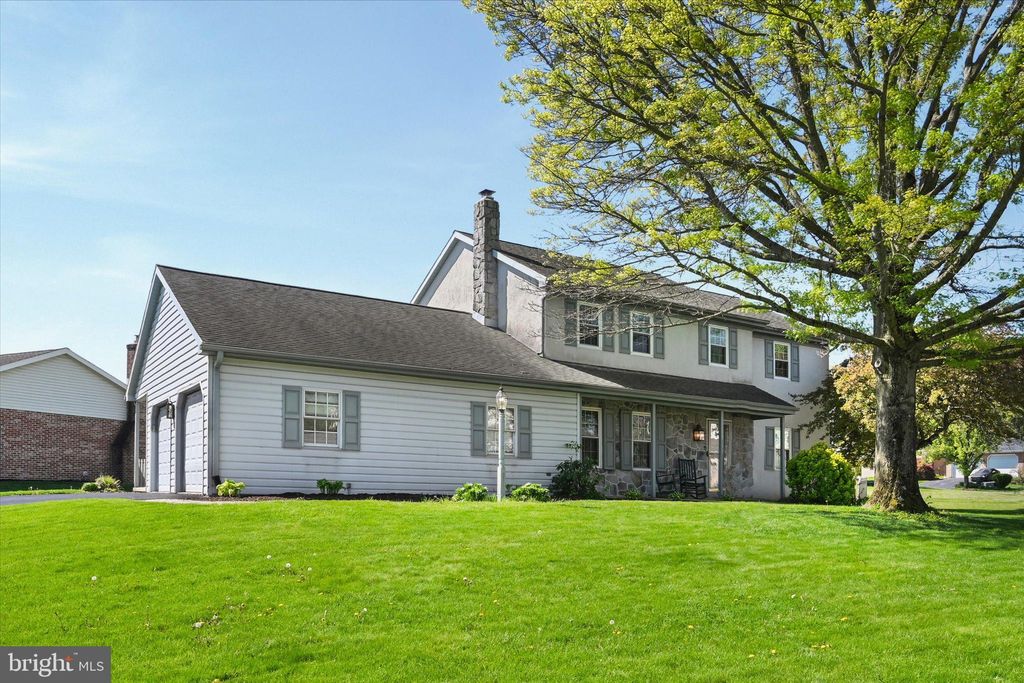 Photo of 1032 Clearview Avenue, EPHRATA, PA 17522 (MLS # PALA2086498)