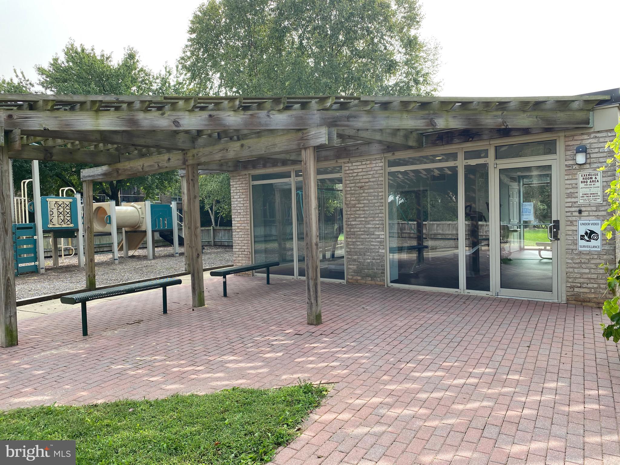 JEFFERSON CHASE - Residential Lease