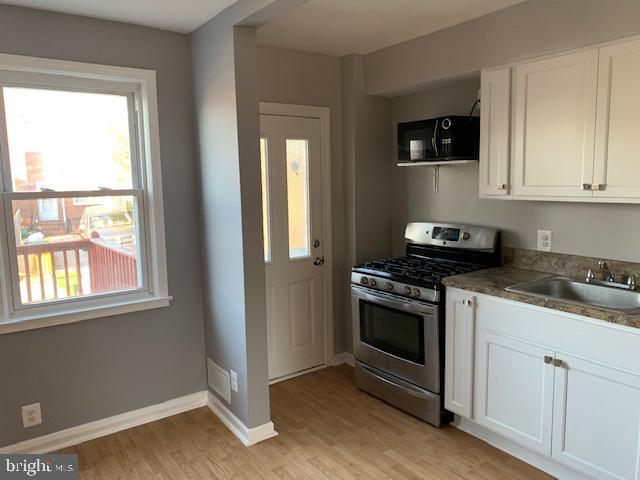 EASTWOOD - Residential Lease