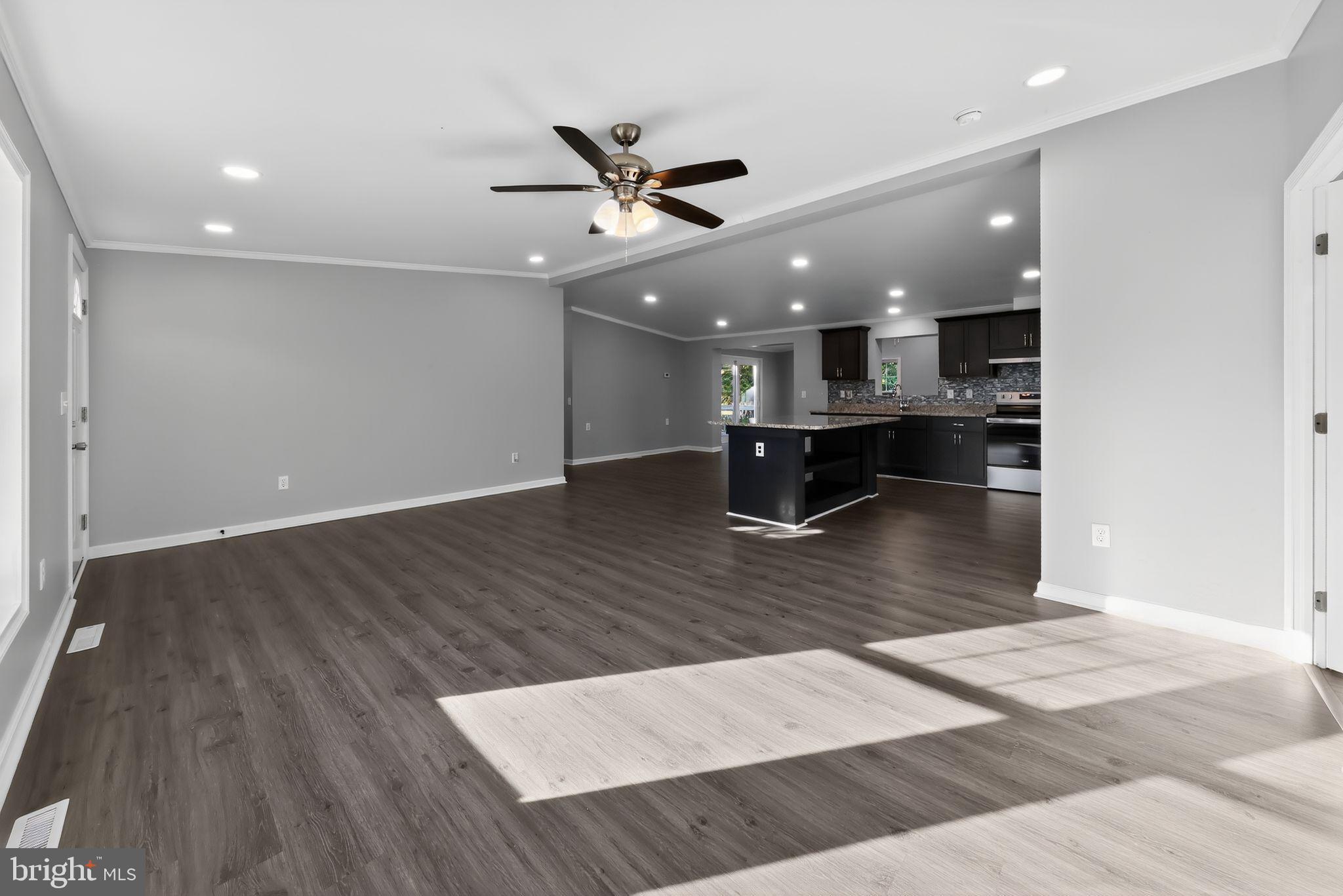 719 HOPEWELL DRIVE