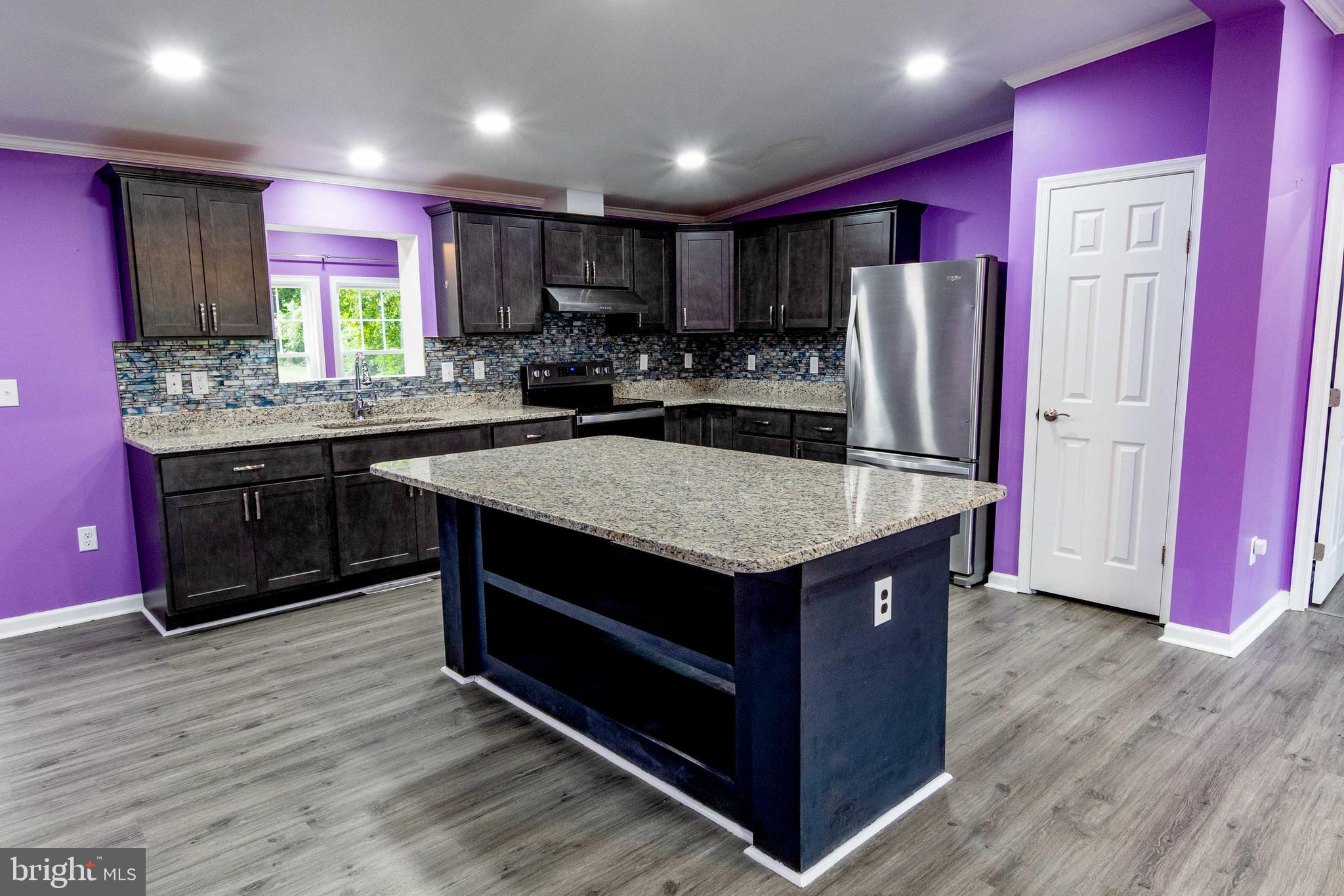 719 HOPEWELL DRIVE