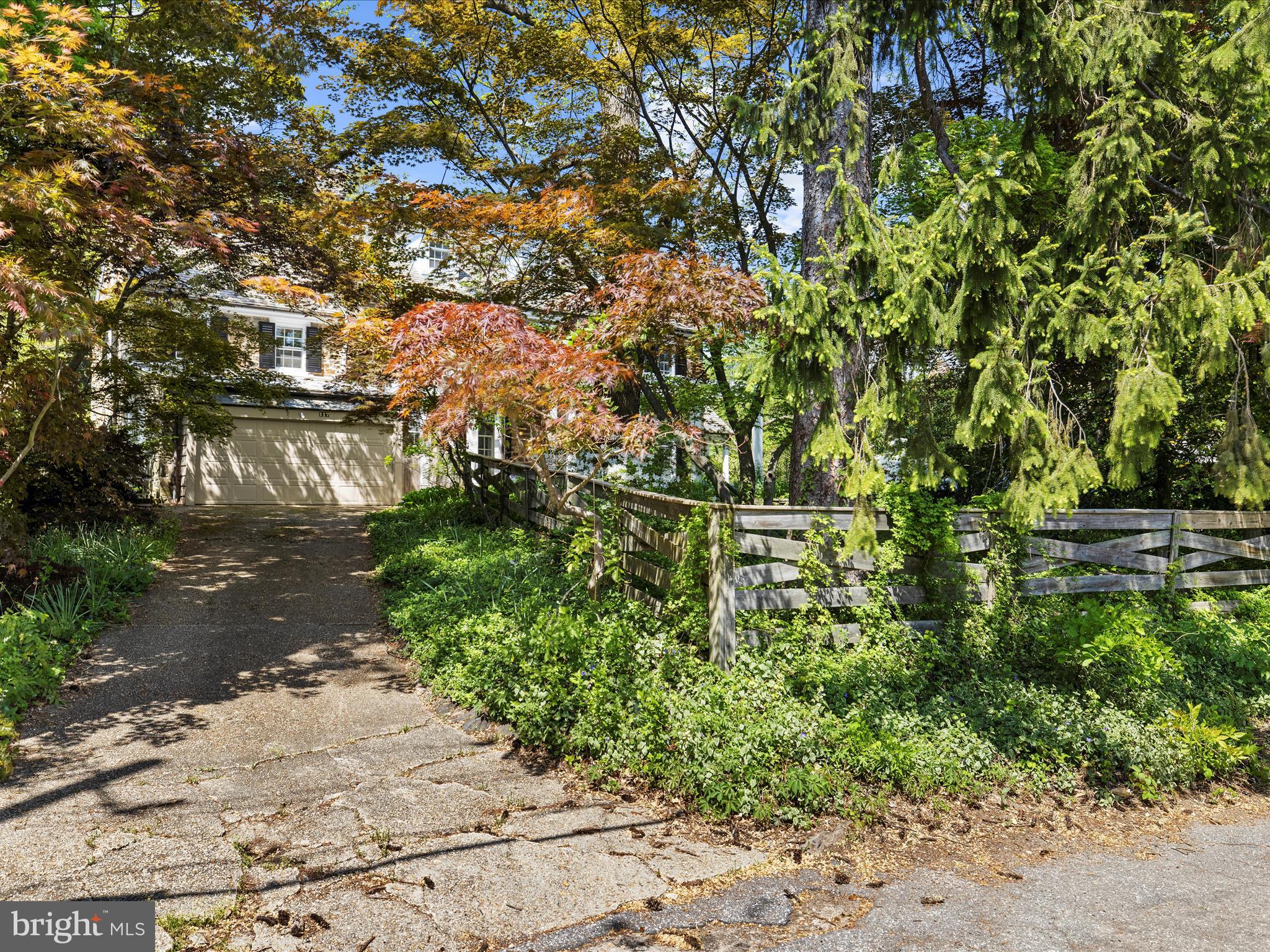 GREATER HOMELAND HISTORIC DISTRICT - Residential