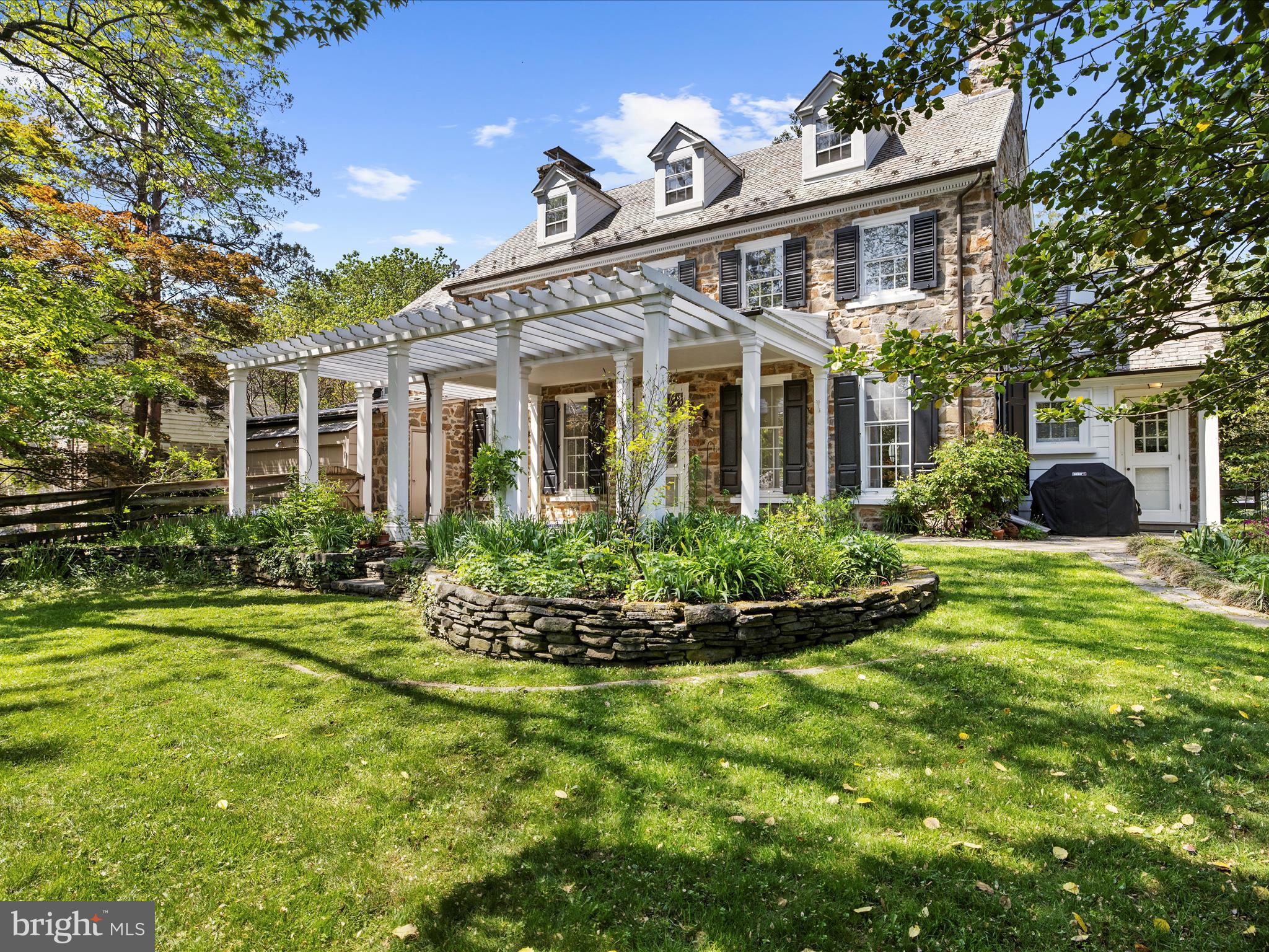 GREATER HOMELAND HISTORIC DISTRICT - Residential