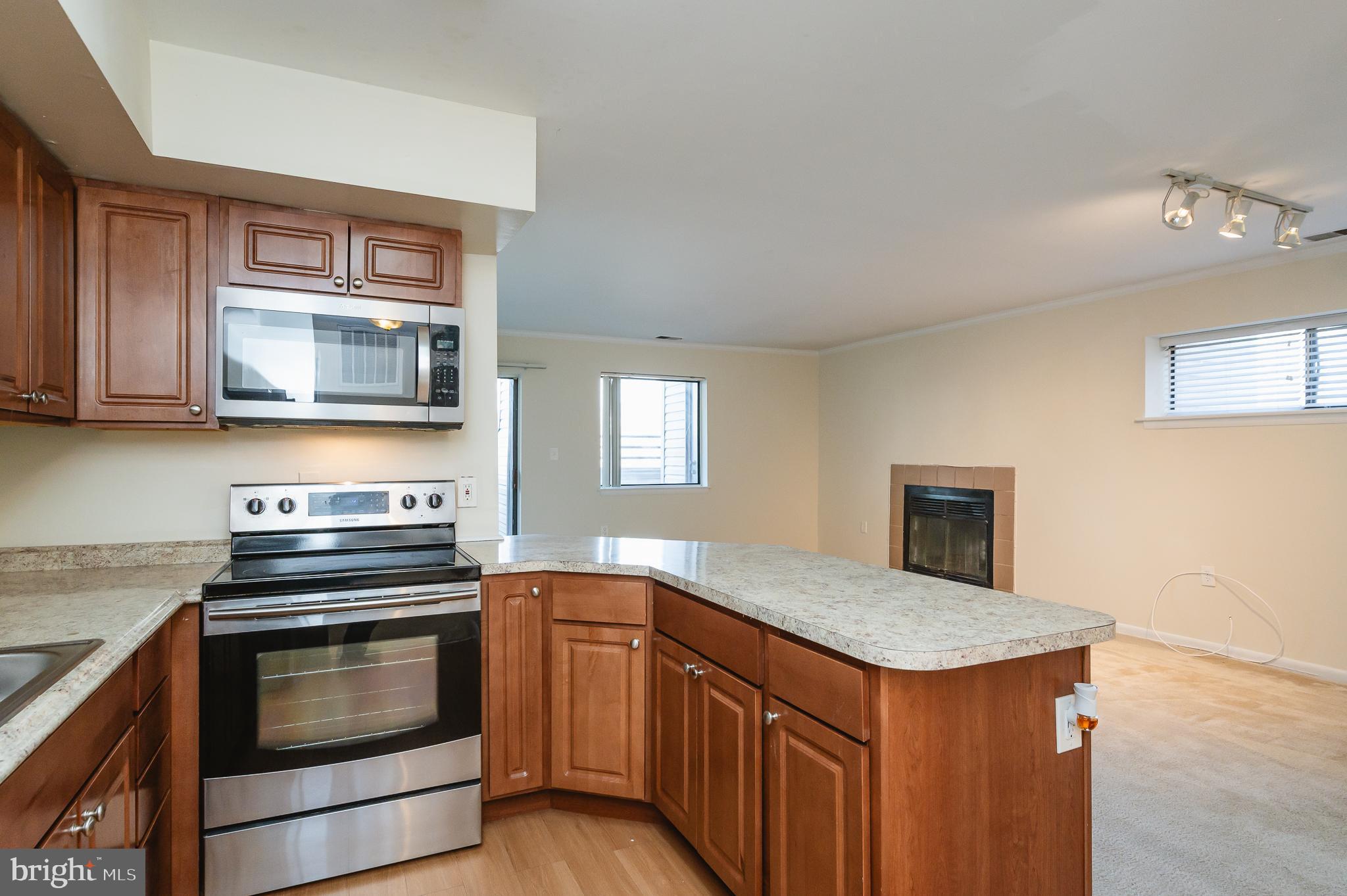 LODGE AT MCDONGH - Residential Lease