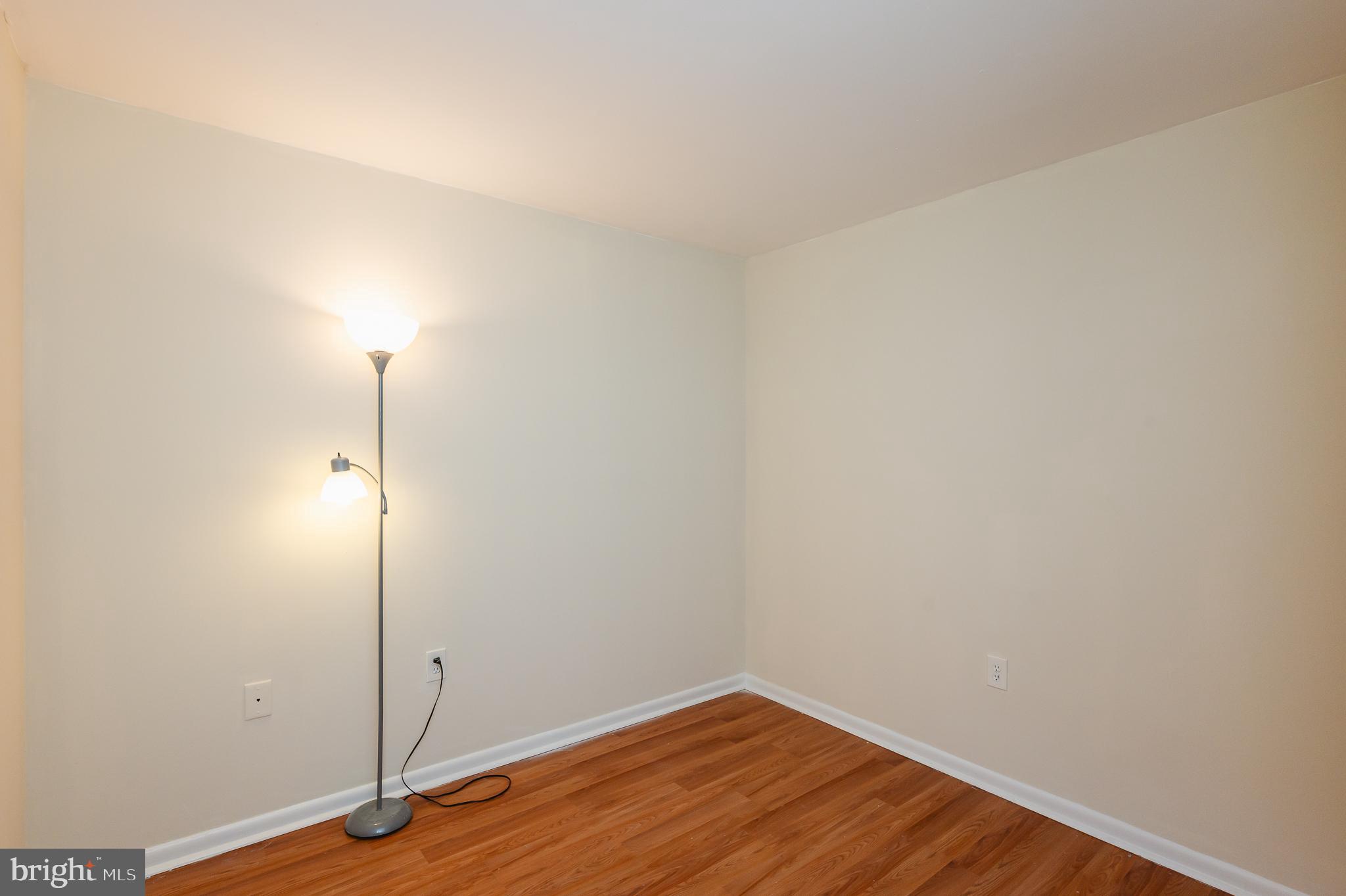 LODGE AT MCDONGH - Residential Lease