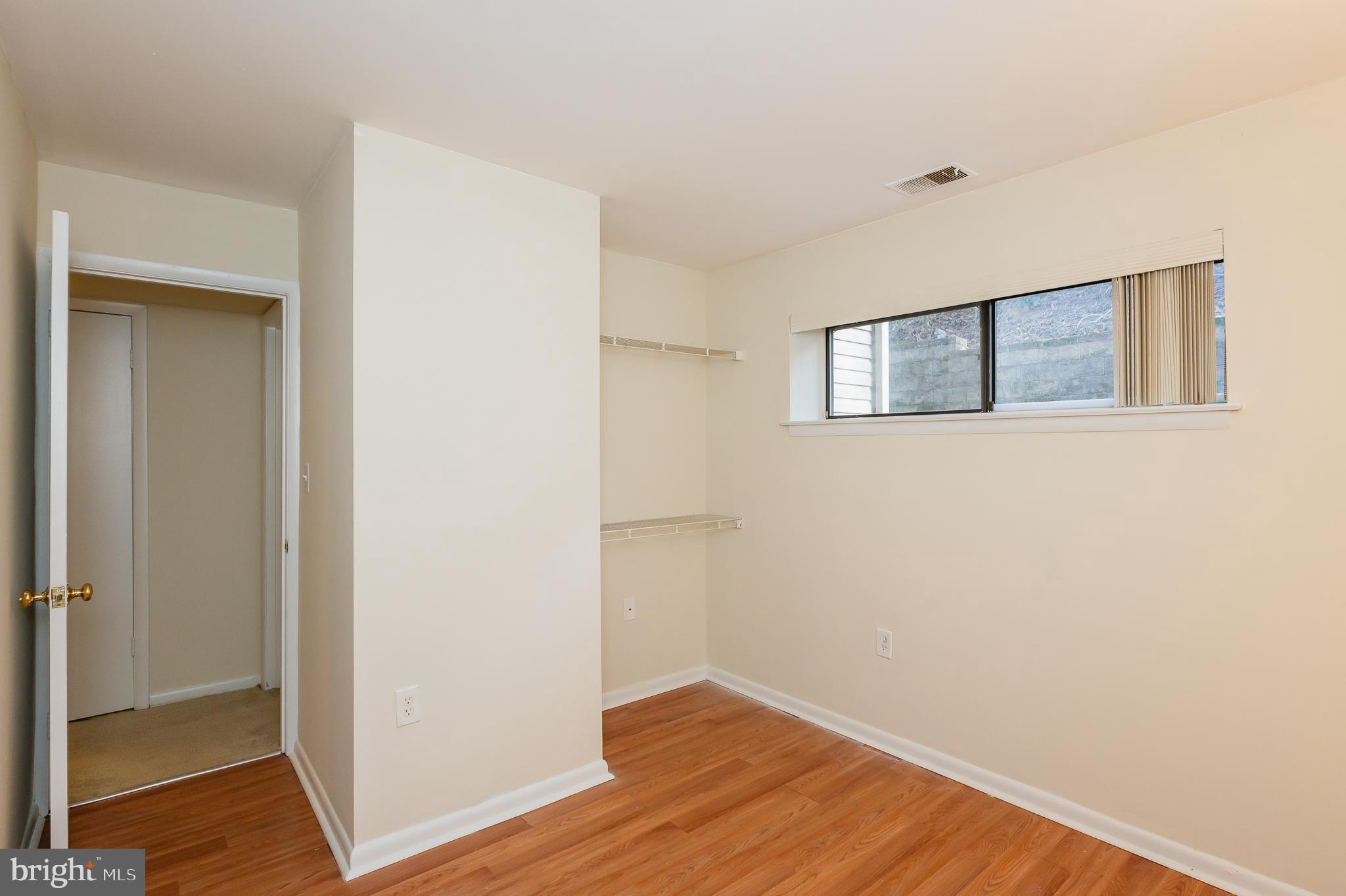 LODGE AT MCDONGH - Residential Lease